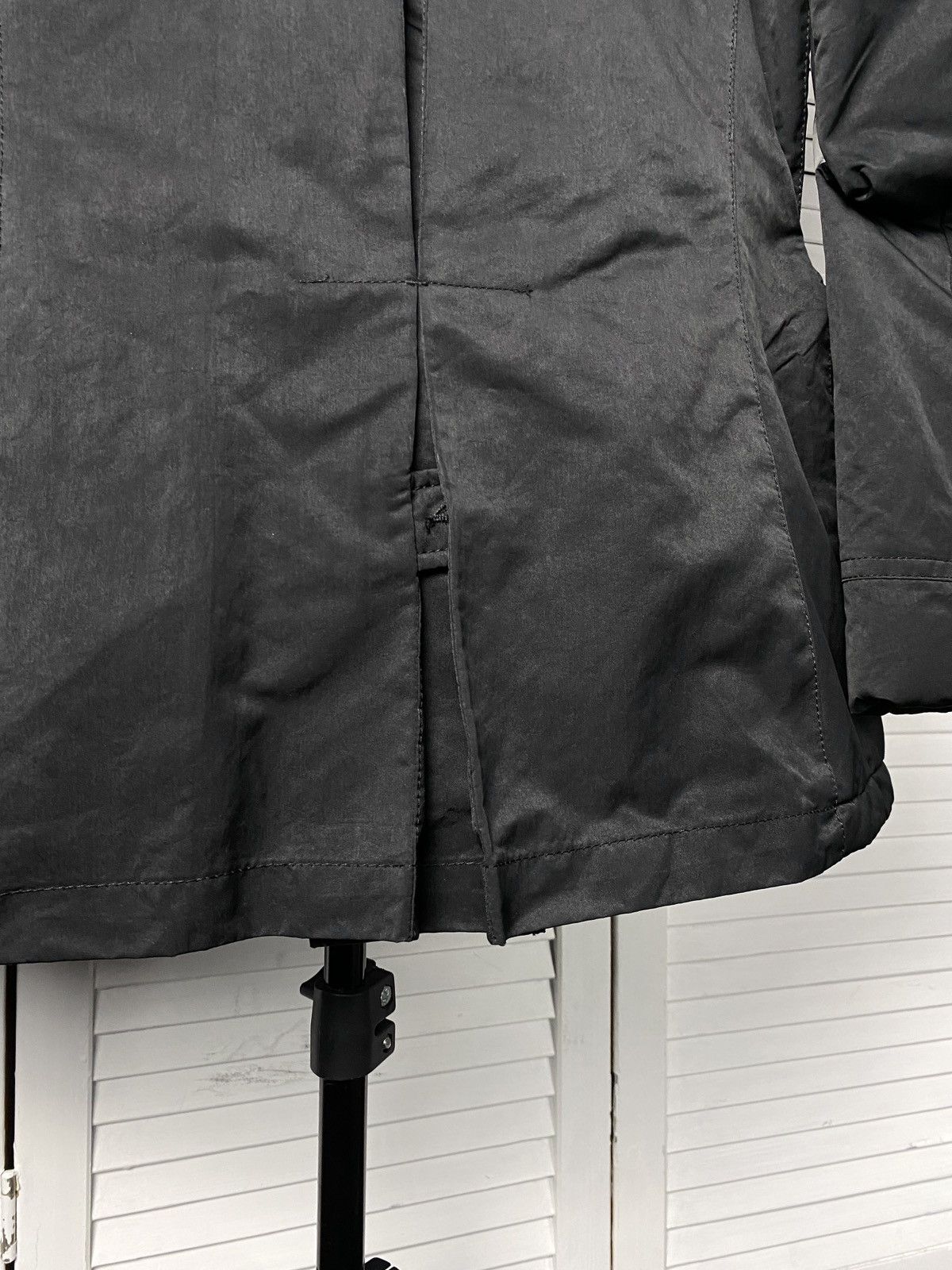 Eddie Bauer × Vintage Vintage Blauer USA Double Breasted Cropped Nylon Jacket Size L / US 10 / IT 46 - 15 Thumbnail