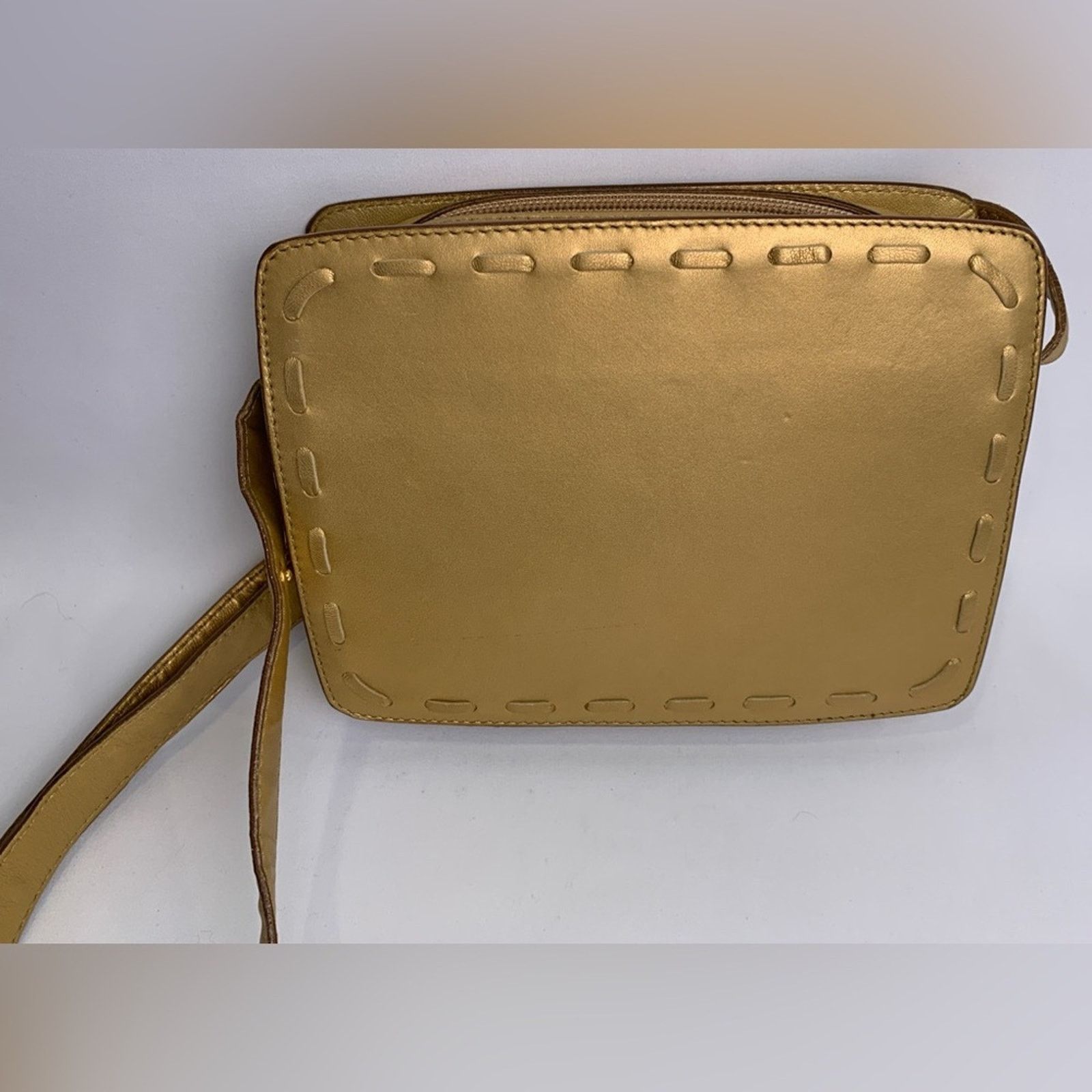 Bottega Veneta Rare Unique Bottega Veneta Gold Crossbody Bag Size ONE SIZE - 6 Thumbnail