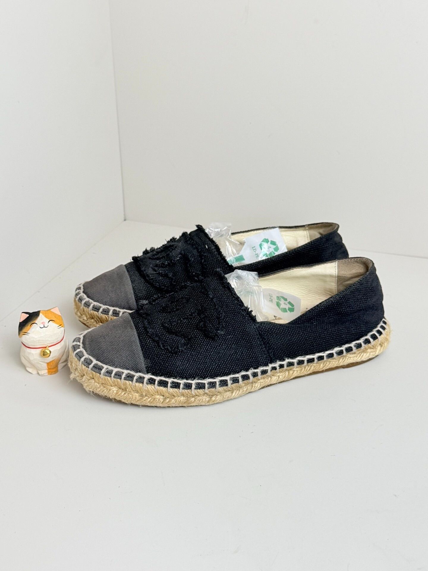 Chanel Chanel Denim Black Lowtop Sneakers us_8 Women Size US 8 / IT 38 - 1 Thumbnail