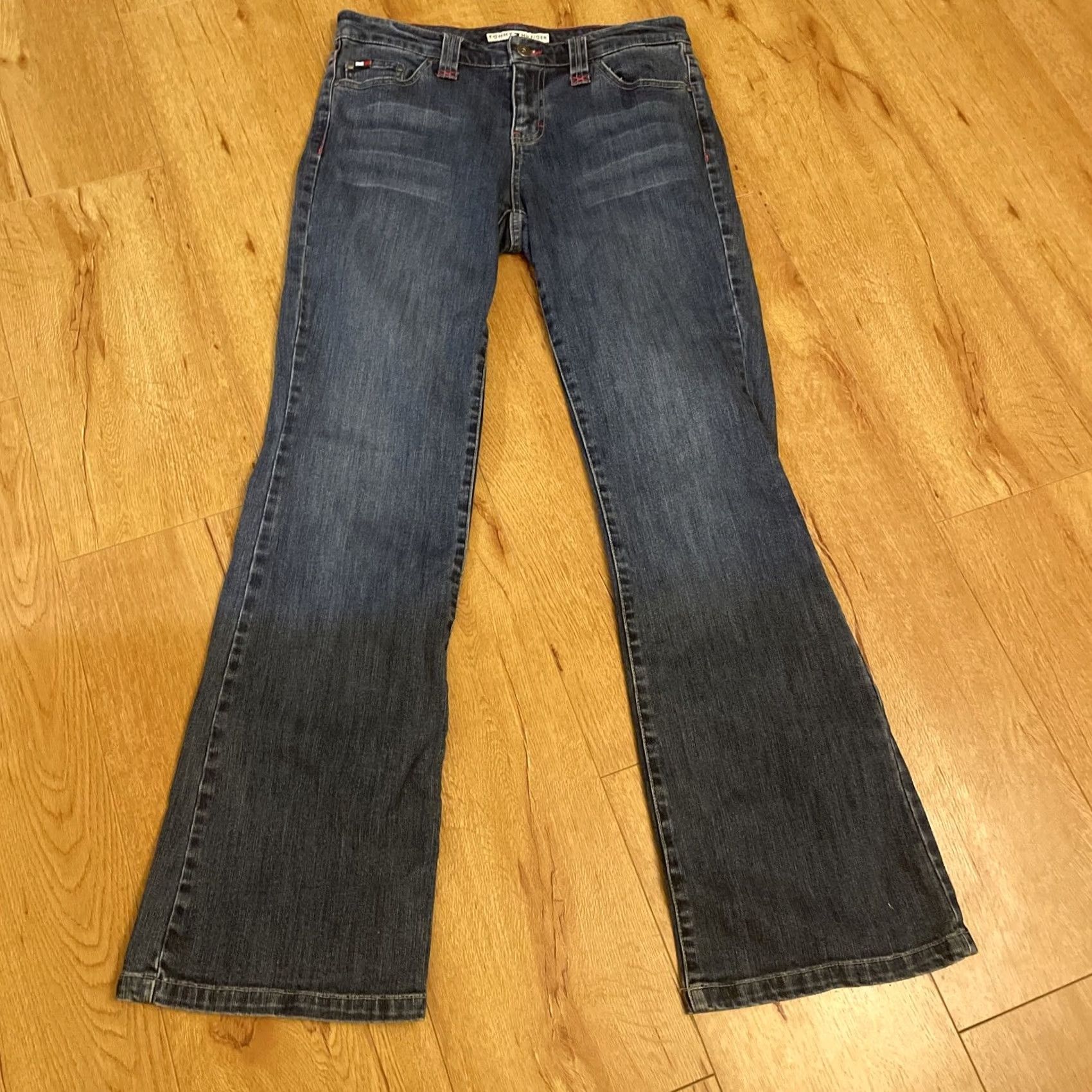 Tommy Hilfiger VINTAGE Tommy Hilfiger Jeans Flare Boot Cut 30x30 Medium Wash Women Regular Denim Blue 2005 Y2K Size 30" / US 8 / IT 44 - 2 Thumbnail