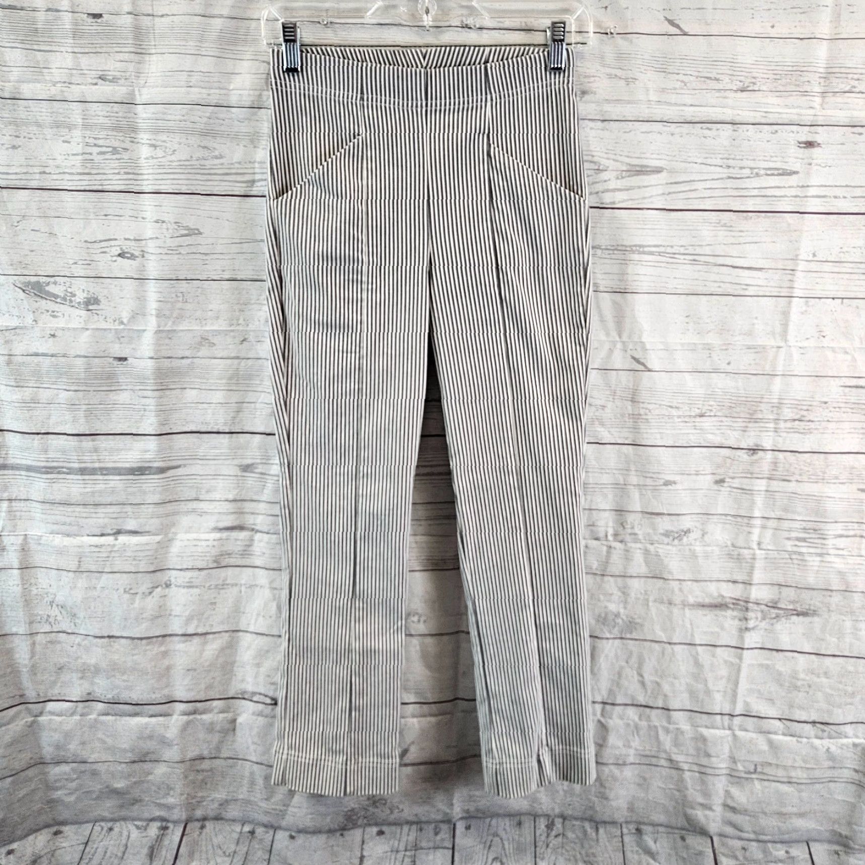 Joseph Ribkoff VINTAGE Joseph Ribkoff Womens Cropped Pants Sz 2 Gray White Stripe Pull On Mid Rise Size 26" / US 2 / IT 38 - 2 Thumbnail