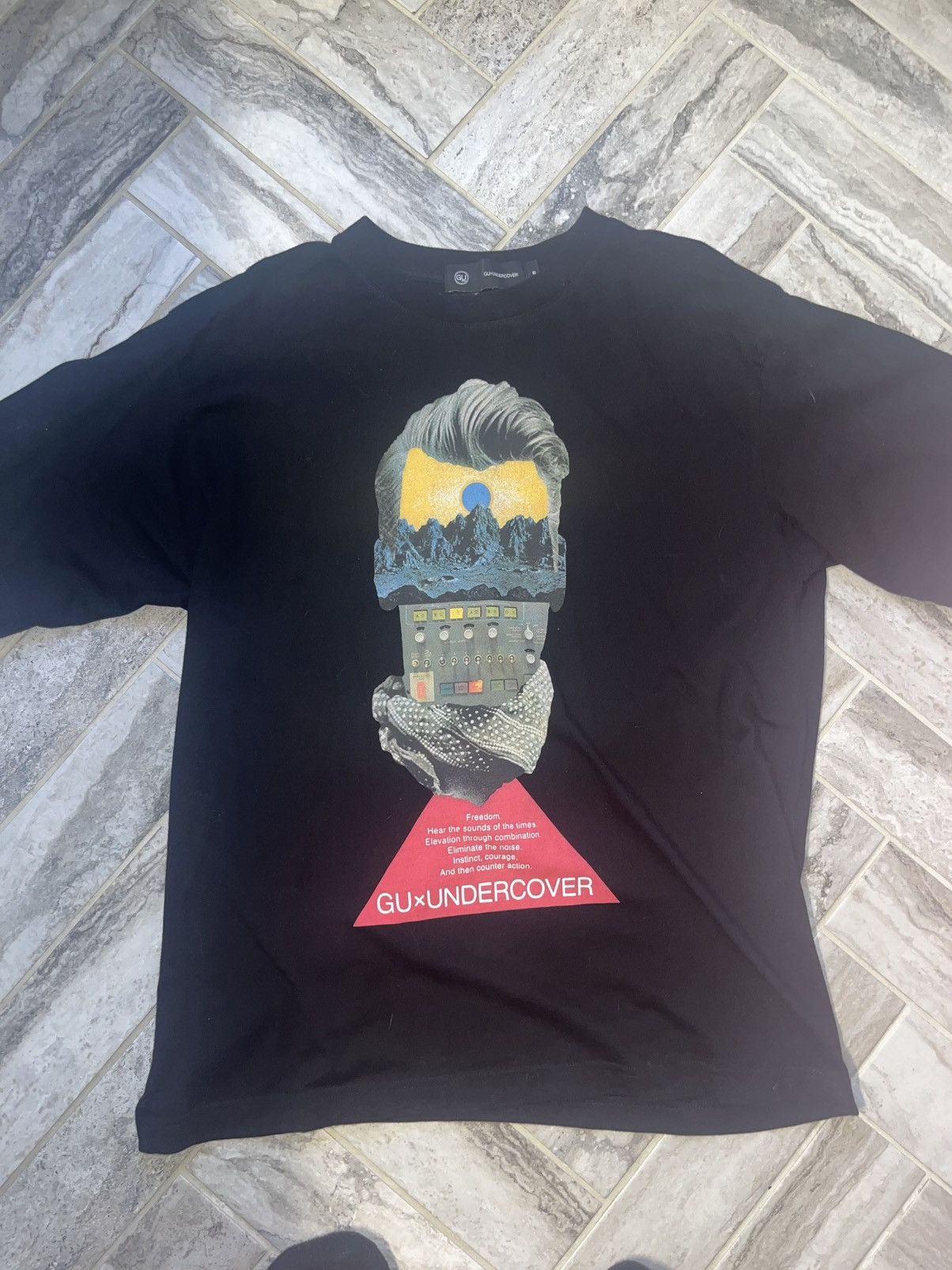 Undercover Undercover x GU tee Size US M / EU 48-50 / 2 - 1 Thumbnail