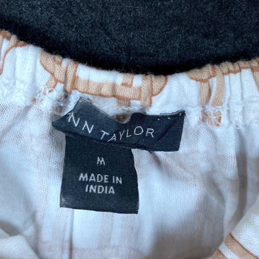 Ann Taylor Ann Taylor LOFT Blouse White Tan Rattan Print Smocked Peplum Long Sleeve M Womens Shirt Men/Womens? Size M / US 6-8 / IT 42-44 - 6 Thumbnail