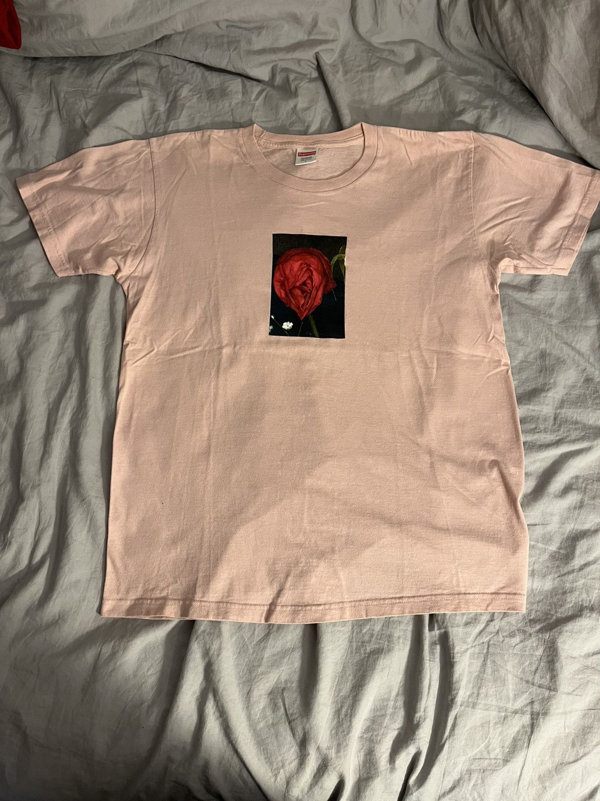 Supreme Supreme Araki Tee Pink Size US L / EU 52-54 / 3 - 1 Thumbnail