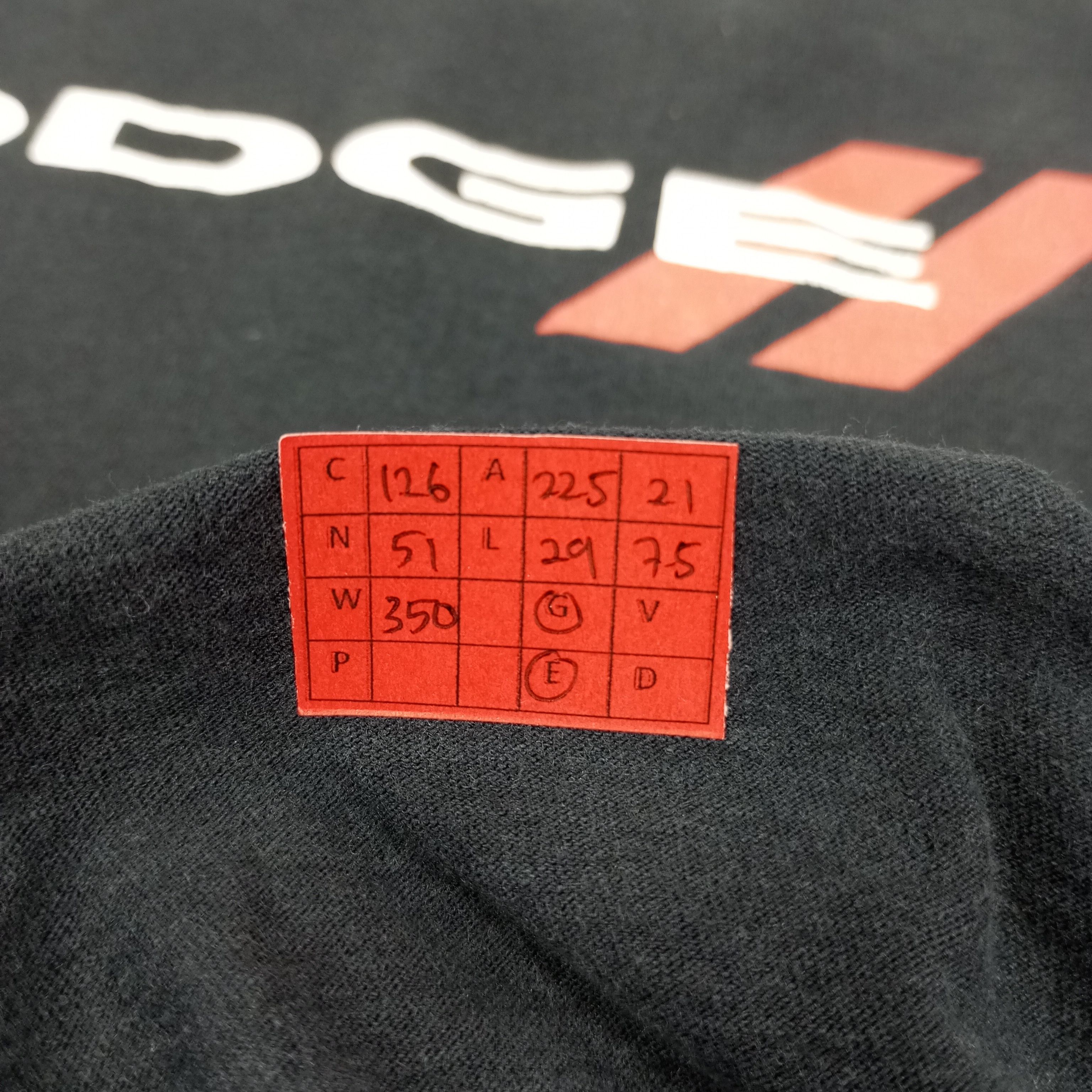 Vintage SRT Motorsports Team Dodge Racing Cars Style Tshirt Size US L / EU 52-54 / 3 - 10 Thumbnail