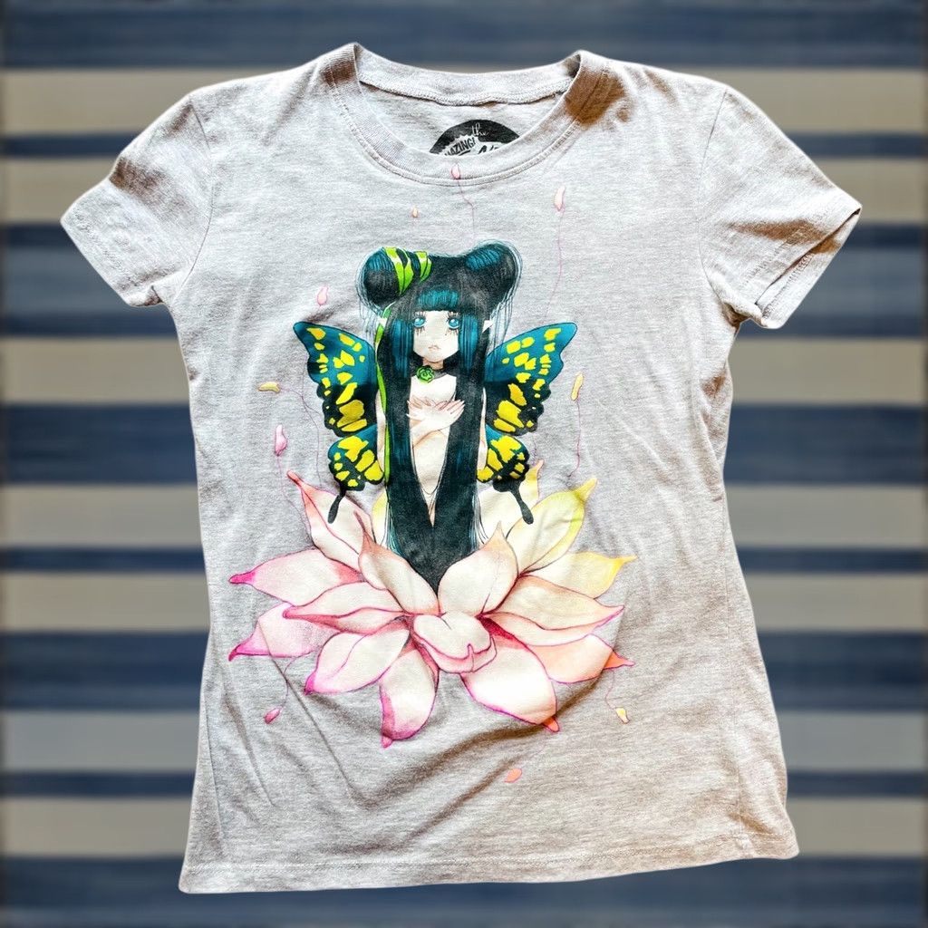 Vintage SZ Women’s Gray Anime Fairy Short Sleeve T-Shirt Sz Small Y2K Tee Pullover Shirt Size S Crew Neck Cotton Blend Embroidered Size S / US 4 / IT 40 - 1 Thumbnail