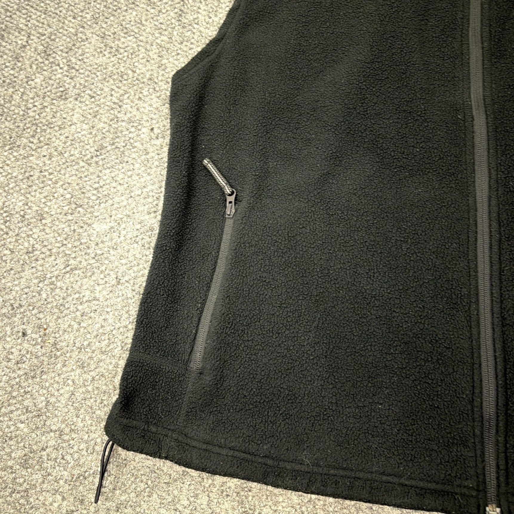 Vintage Cabela's Vest Mens 2XLT Black Fleece Full Zip Outdoor Hiking Tall Pockets Size US XXL / EU 58 / 5 - 5 Thumbnail