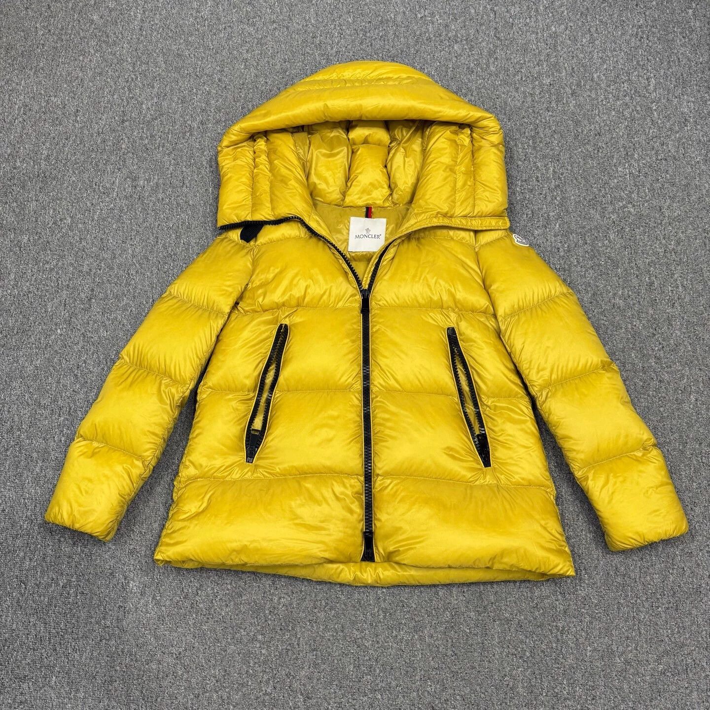 Moncler Moncler Serin Yellow Puffer Jacket Size 1 Size S / US 4 / IT 40 - 1 Thumbnail