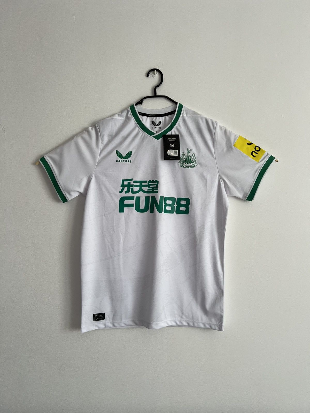 Castore 2022 2023 Newcastle United Castore Third Kit Soccer Jersey M Size US L / EU 52-54 / 3 - 6 Thumbnail