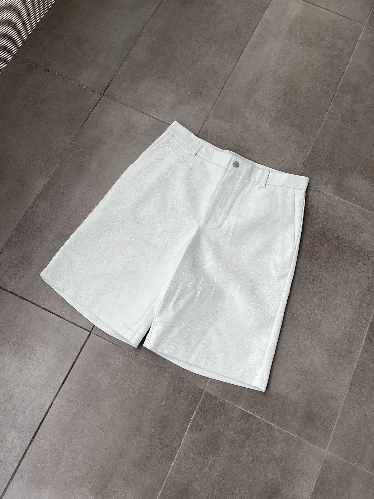 Han Kjobenhavn SS21 !DS! Han Kjobenhavn White Croc Suit Wide Leg Shorts Size US 32 / EU 48 - 12 Thumbnail