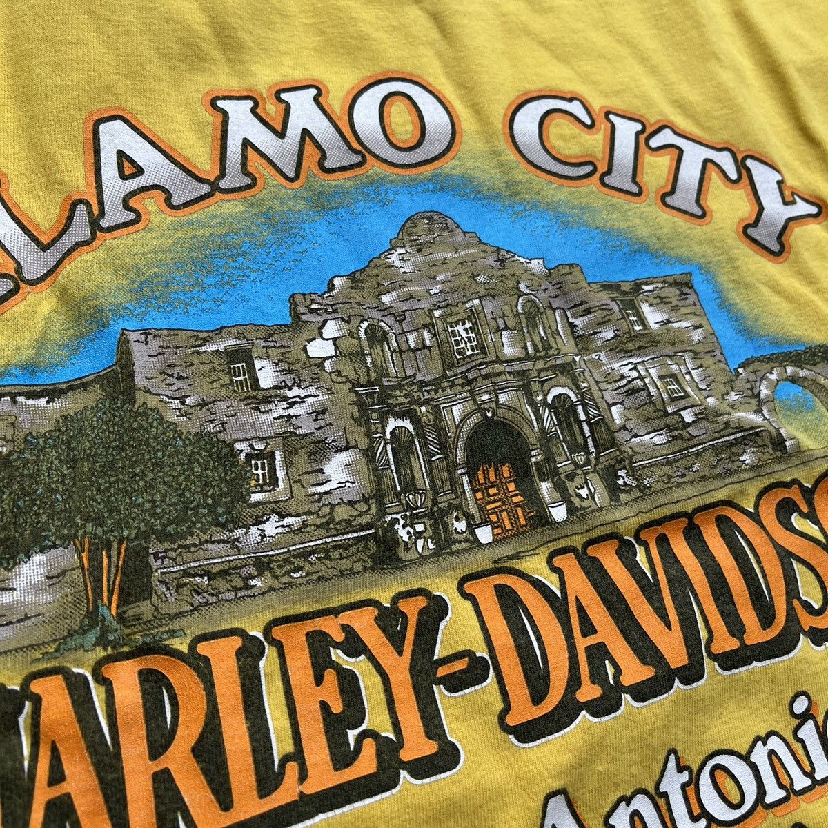 Harley Davidson × Vintage Vintage Harley Davidson yellow San Antonio Texas T-shirt Size US XL / EU 56 / 4 - 8 Thumbnail
