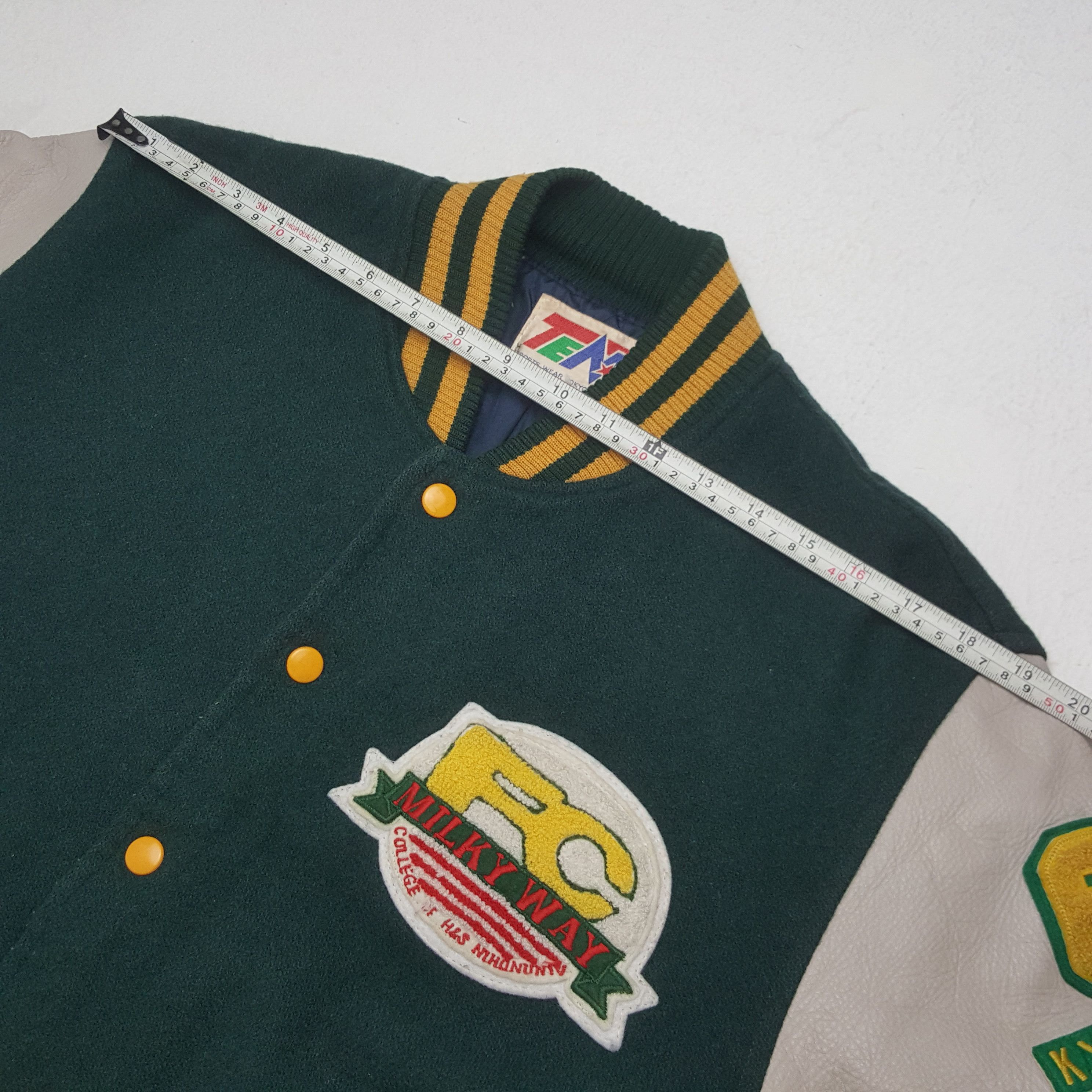 NFL Vintage Milky Way Football Club Varsity Jacket C291N23 Size US M / EU 48-50 / 2 - 6 Thumbnail