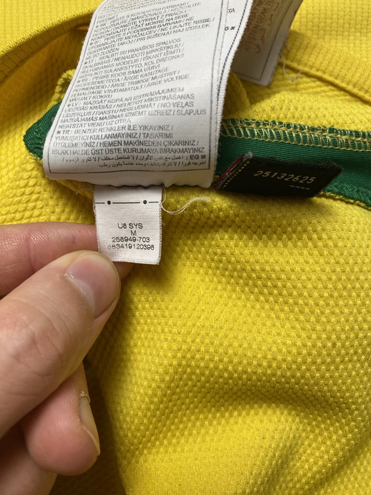 Nike Vintage Nike Brazil jersey tee Brasil Size US M / EU 48-50 / 2 - 7 Thumbnail