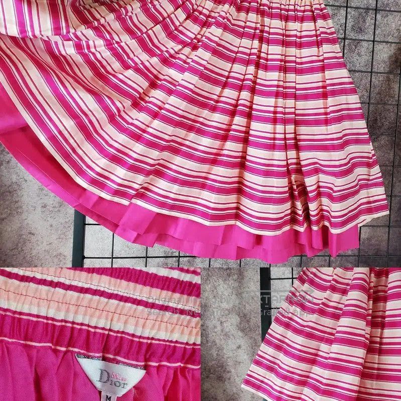 Dior Dior Pleated Skirt in Spring Pink Stripes . Size 26" / US 2 / IT 38 - 1 Thumbnail