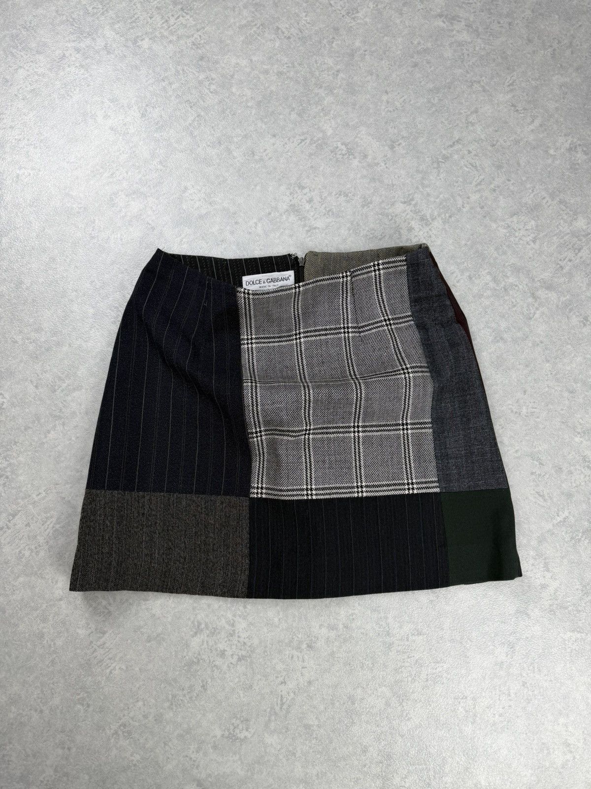 Dolce & Gabbana Vintage Dolce & Gabbana Patchwork Mini Skirt IT42 Size 28" / US 6 / IT 42 - 9 Thumbnail