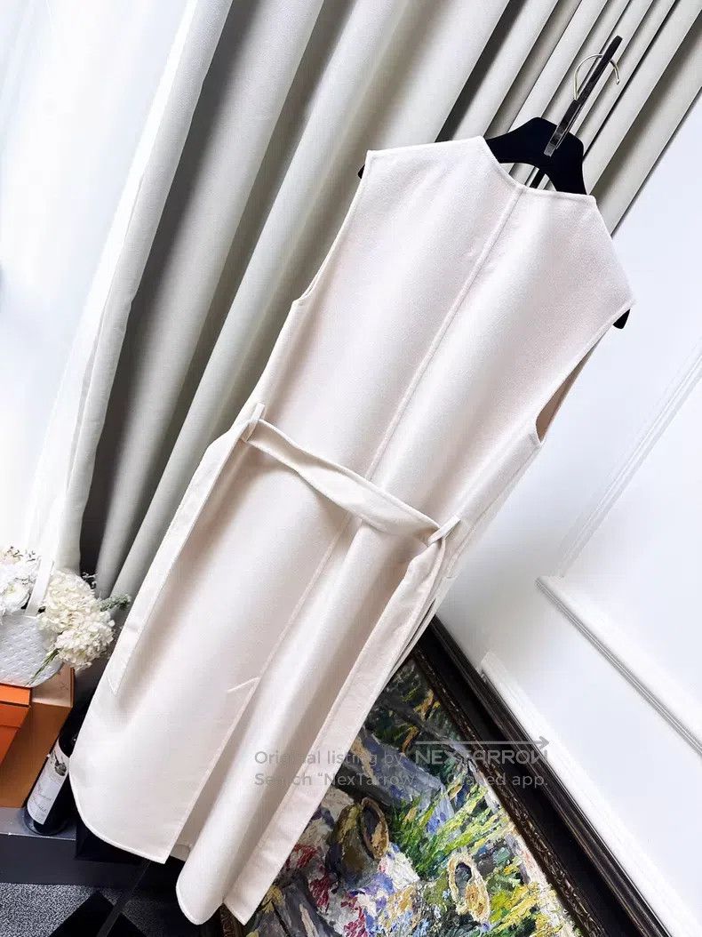 Hermes Hermes Nude Pink Double-Faced Cashmere Sleeveless Robe Coa Size XS / US 0-2 / IT 36-38 - 2 Thumbnail