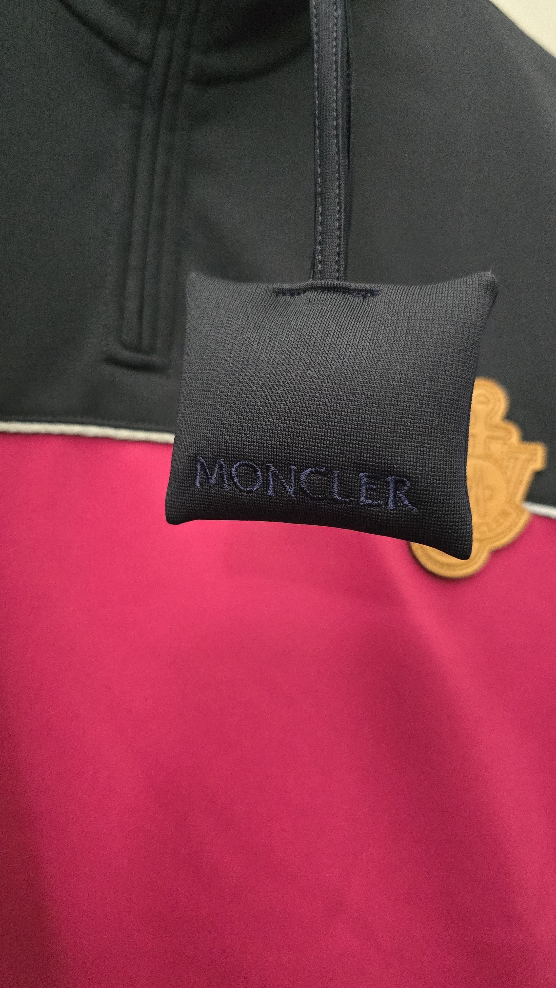 Moncler Moncler jw anderson full track suit sz large Size 30" / US 8 / IT 44 - 2 Thumbnail