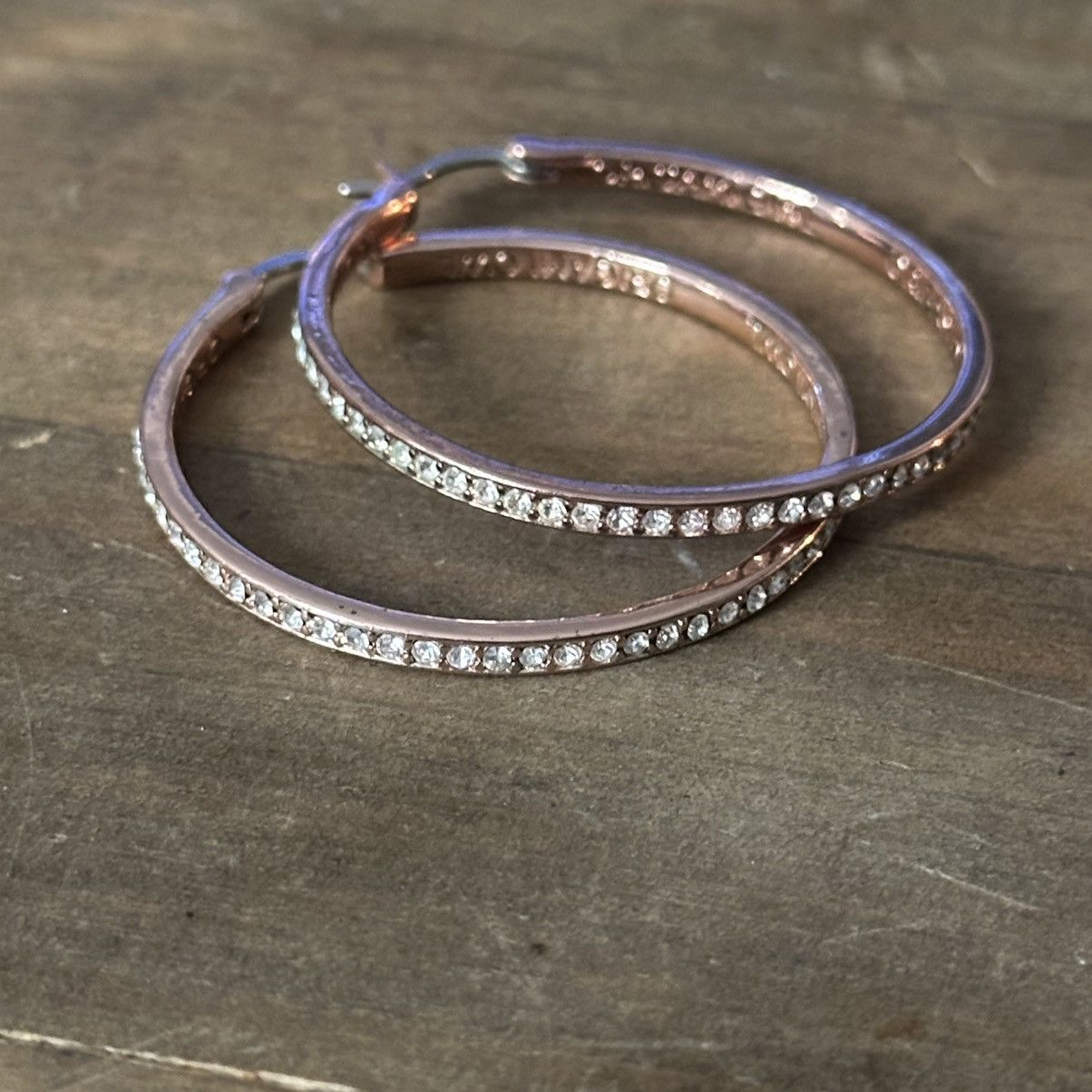 Other Origami Owl rose gold locket necklace and hoop earrings Size ONE SIZE - 7 Thumbnail