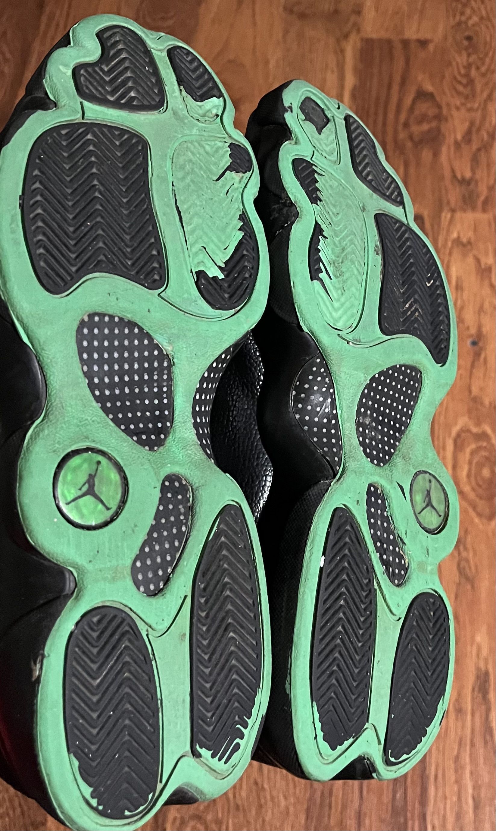 Jordan Brand Jordan 13 Retro Altitude 2017 Black Green Sneakers Size US 10 / EU 43 - 7 Thumbnail