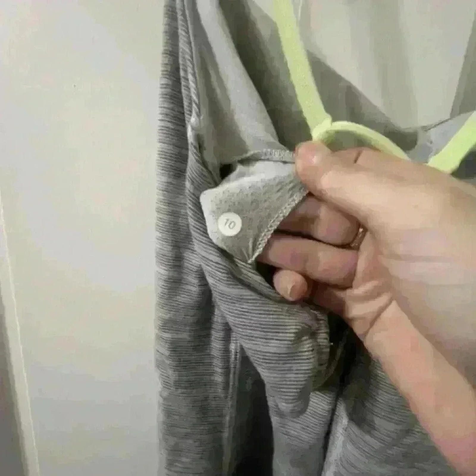 Lululemon Lululemon Dancing Warrior Tank Silver Spoon/Clear Mint Sz 10 Size L / US 10 / IT 46 - 7 Thumbnail