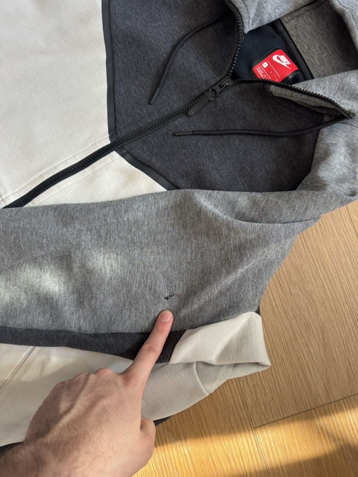 Nike Nike Tech Fleece Zip Up Hoodie size large Size US L / EU 52-54 / 3 - 7 Thumbnail