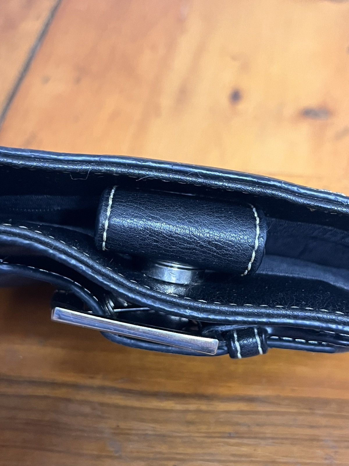 Guess × Vintage Vintage Guess Black Leather Mini Shoulder Bag Size ONE SIZE - 5 Thumbnail