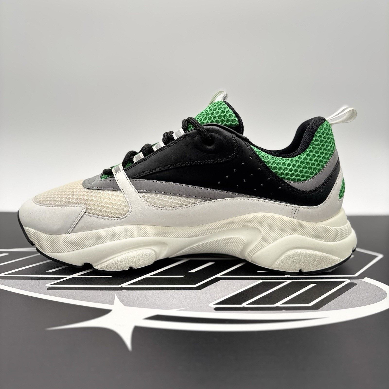 Dior Dior B22 Sneaker ' Green, White ' | SUPER CLEAN! Size US 13 / EU 46 - 4 Thumbnail