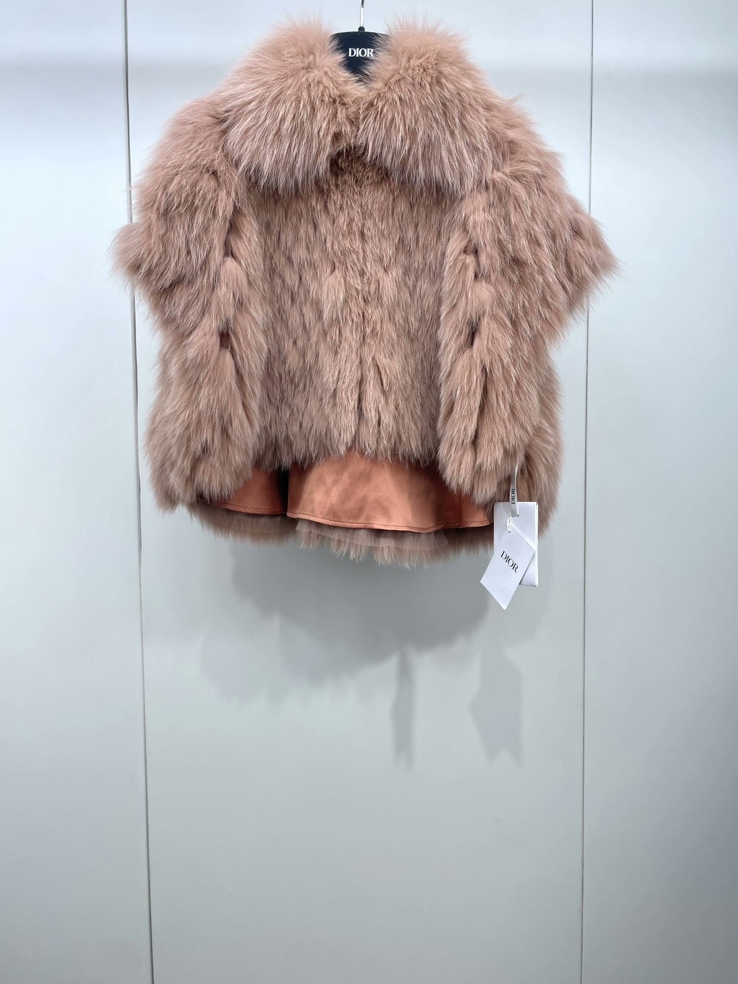 Dior Dior Fox Fur Cape Vest Size XS / US 0-2 / IT 36-38 - 1 Thumbnail