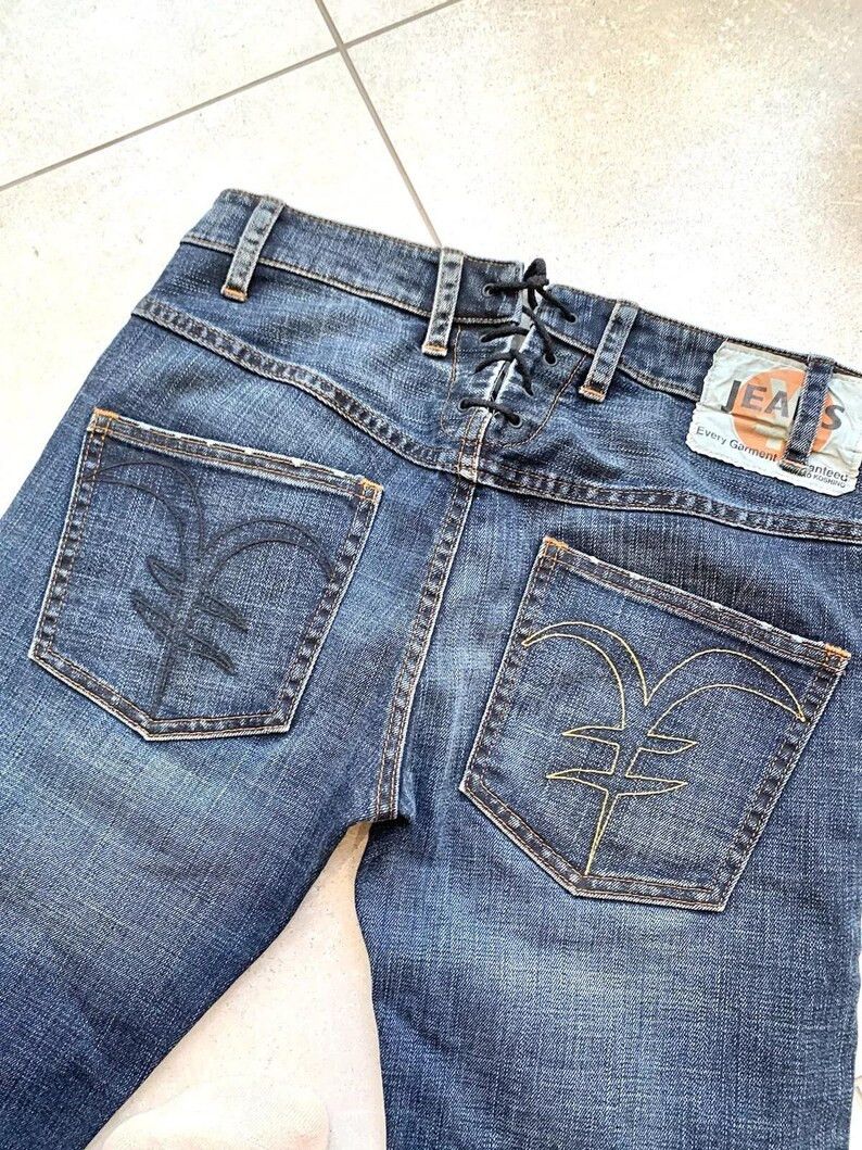Michiko Koshino Y2K Michiko Koshino Lace-Up Bootcut Jeans | Size 28 Size 28" / US 6 / IT 42 - 6 Thumbnail