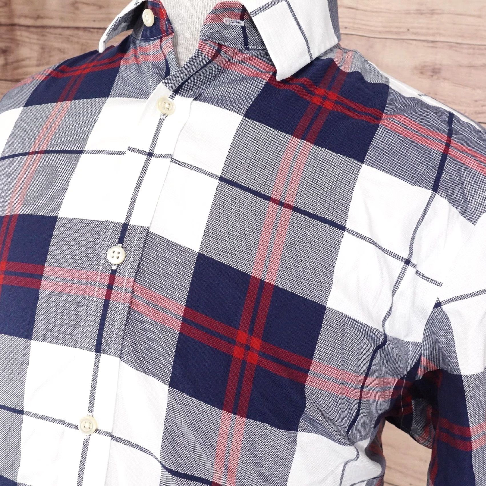 Banana Republic BANANA REPUBLIC Non-Iron Plaid Dress Shirt Mens XL Blue Gray Red Tailored Slim Fit Size US XL / EU 56 / 4 - 2 Thumbnail