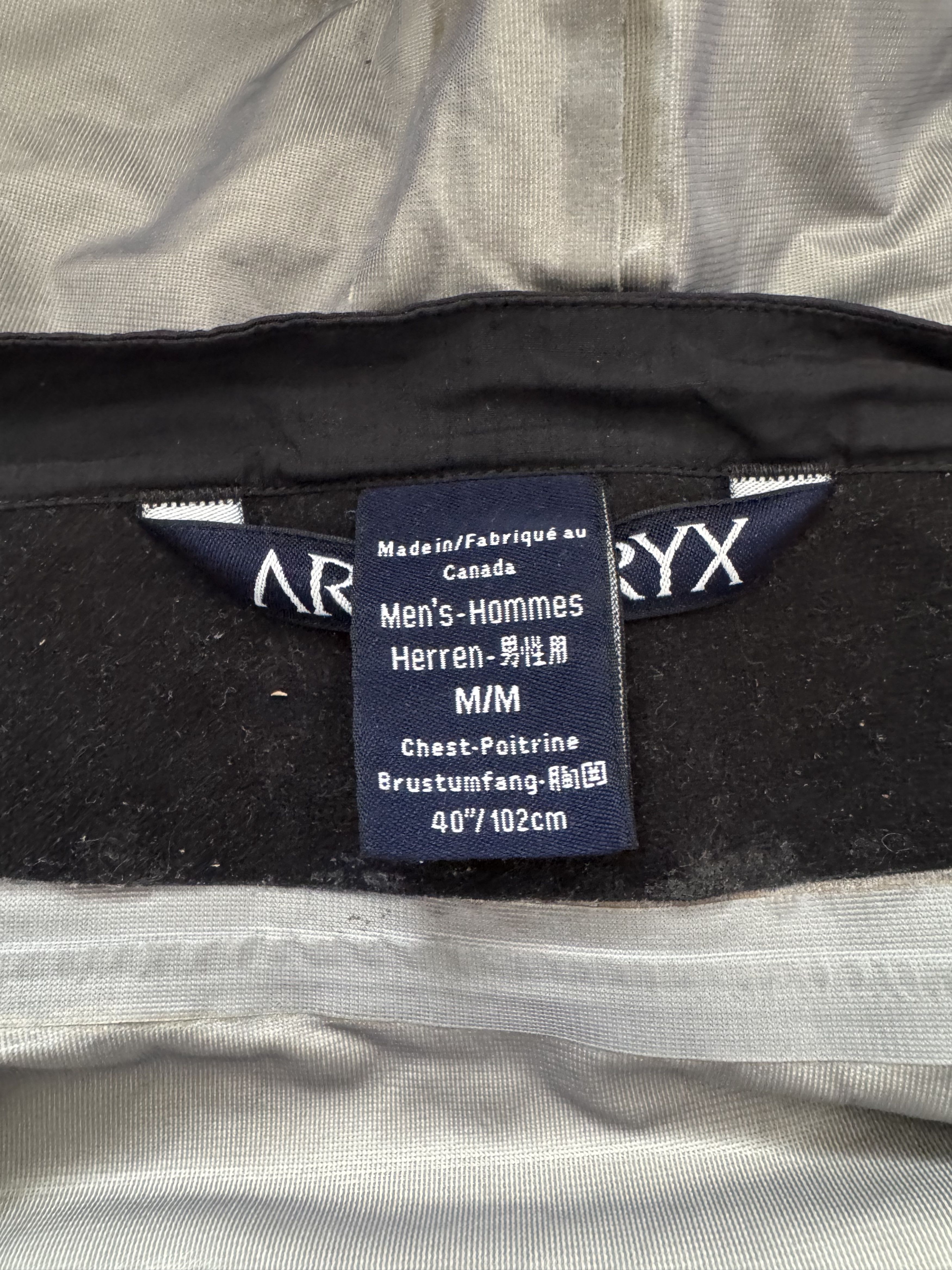 Arc'teryx Arc'teryx Theta AR Black Sangria Gore-Tex XCR Jacket Vintage Size US M / EU 48-50 / 2 - 9 Thumbnail