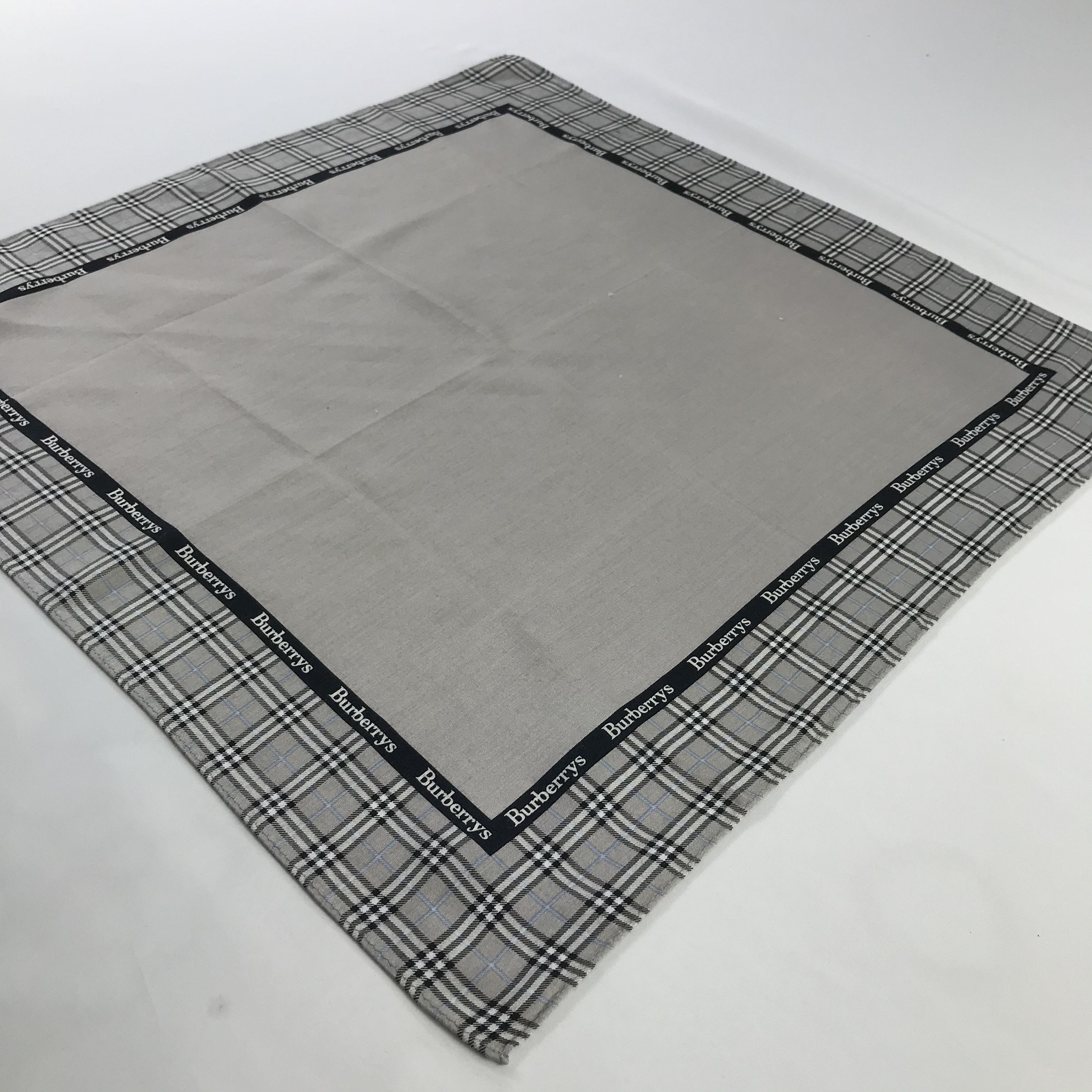 Burberry × Vintage Burberry Bandana / Handkerchief / Neckerchief - S736 Size ONE SIZE - 2 Thumbnail