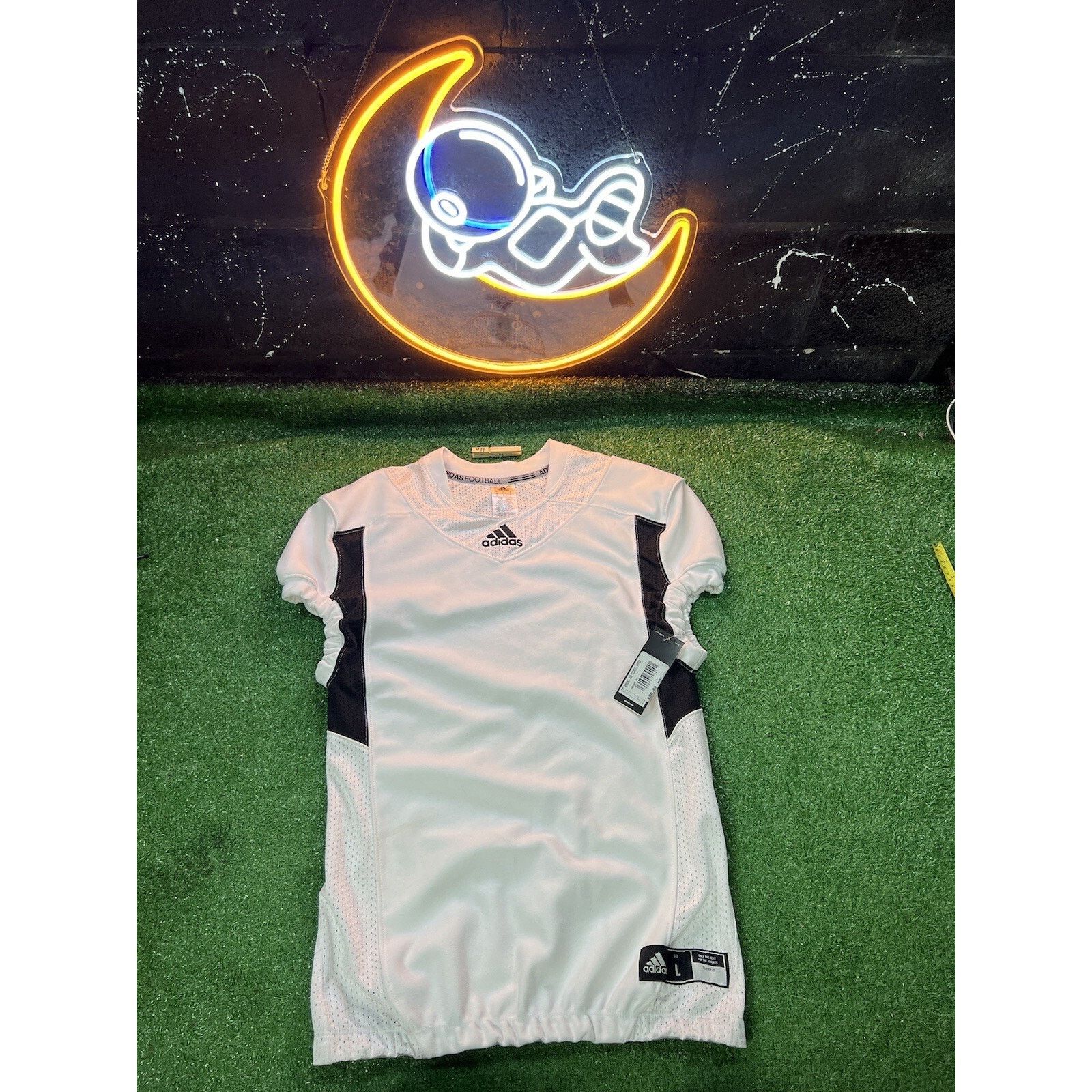 Adidas Adidas Football Jersey White Size L Men's Large 350 TECHFIT Size US L / EU 52-54 / 3 - 1 Thumbnail