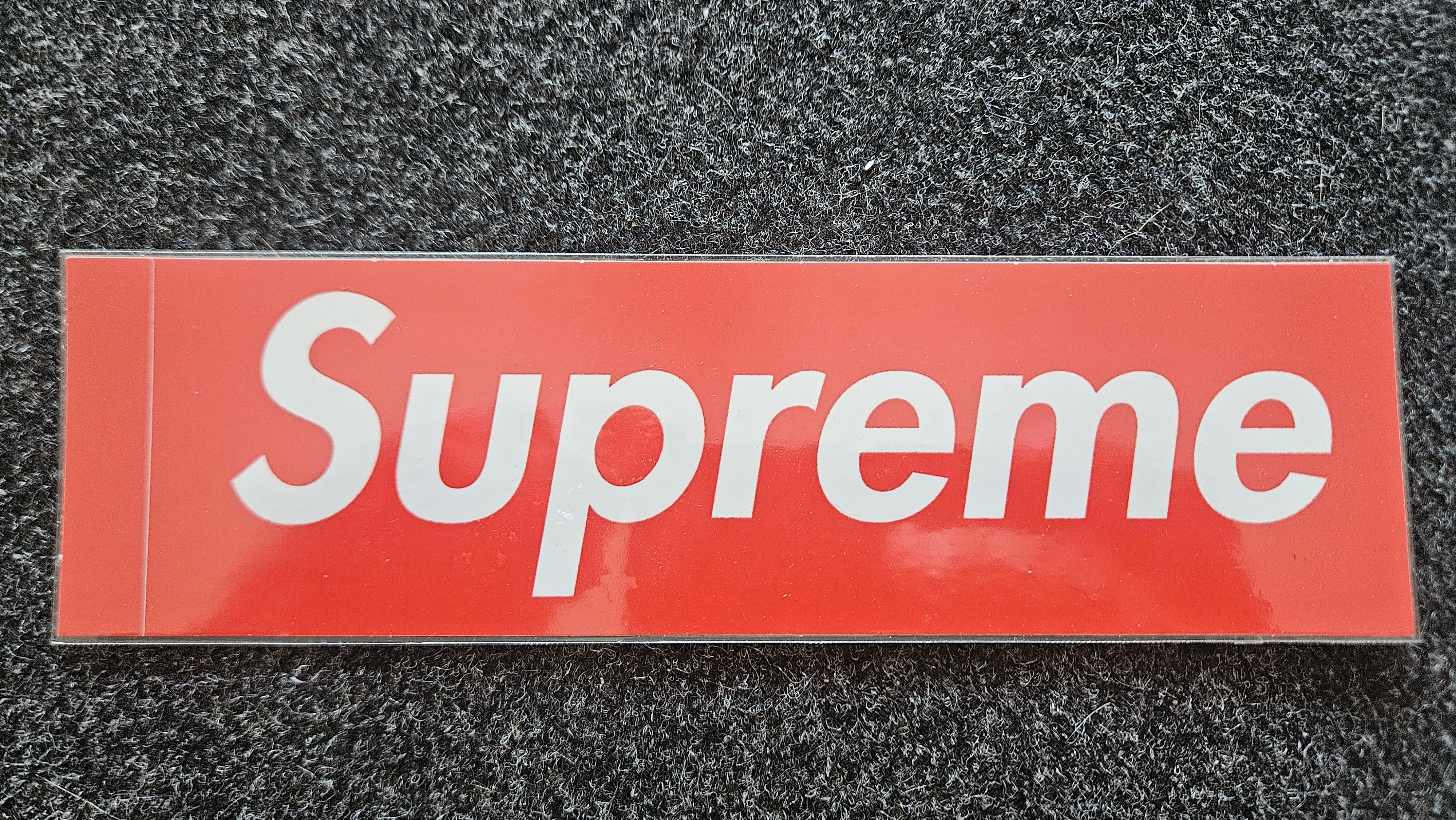 Supreme Supreme Money Box Logo Benjamin Franklin Sticker FW25