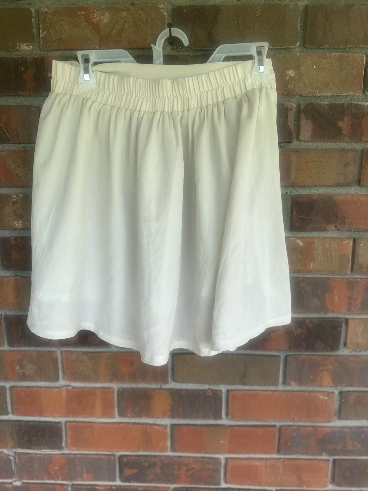 The Unbranded Brand cream mini skirt stretch Comfy Size 32" / US 10 / IT 46 - 6 Thumbnail