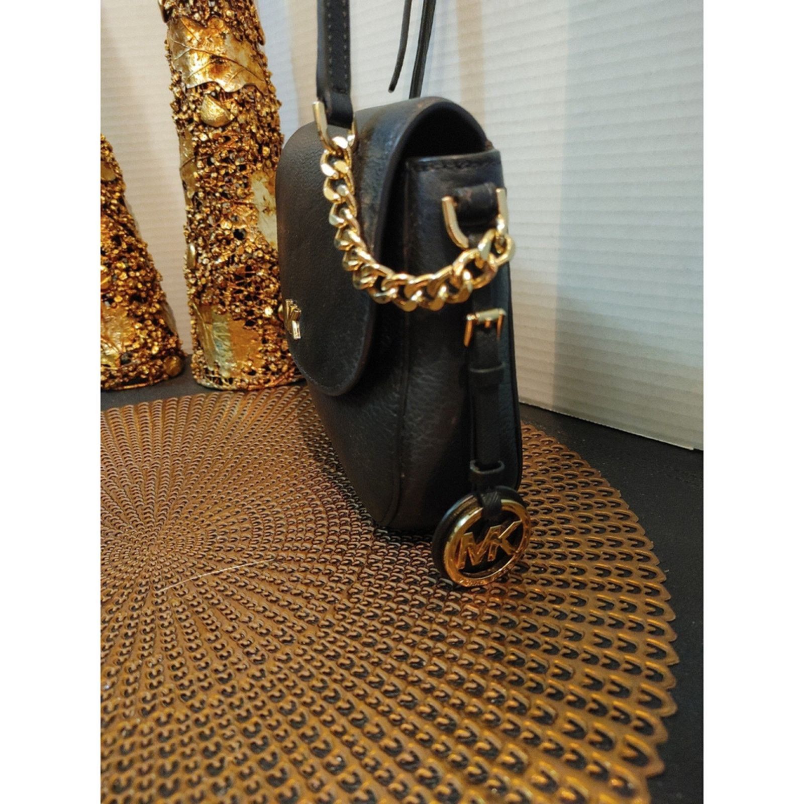 Michael Kors Michael Kors Mott Half Dome Pebbled Leather Crossbody Size ONE SIZE - 2 Thumbnail