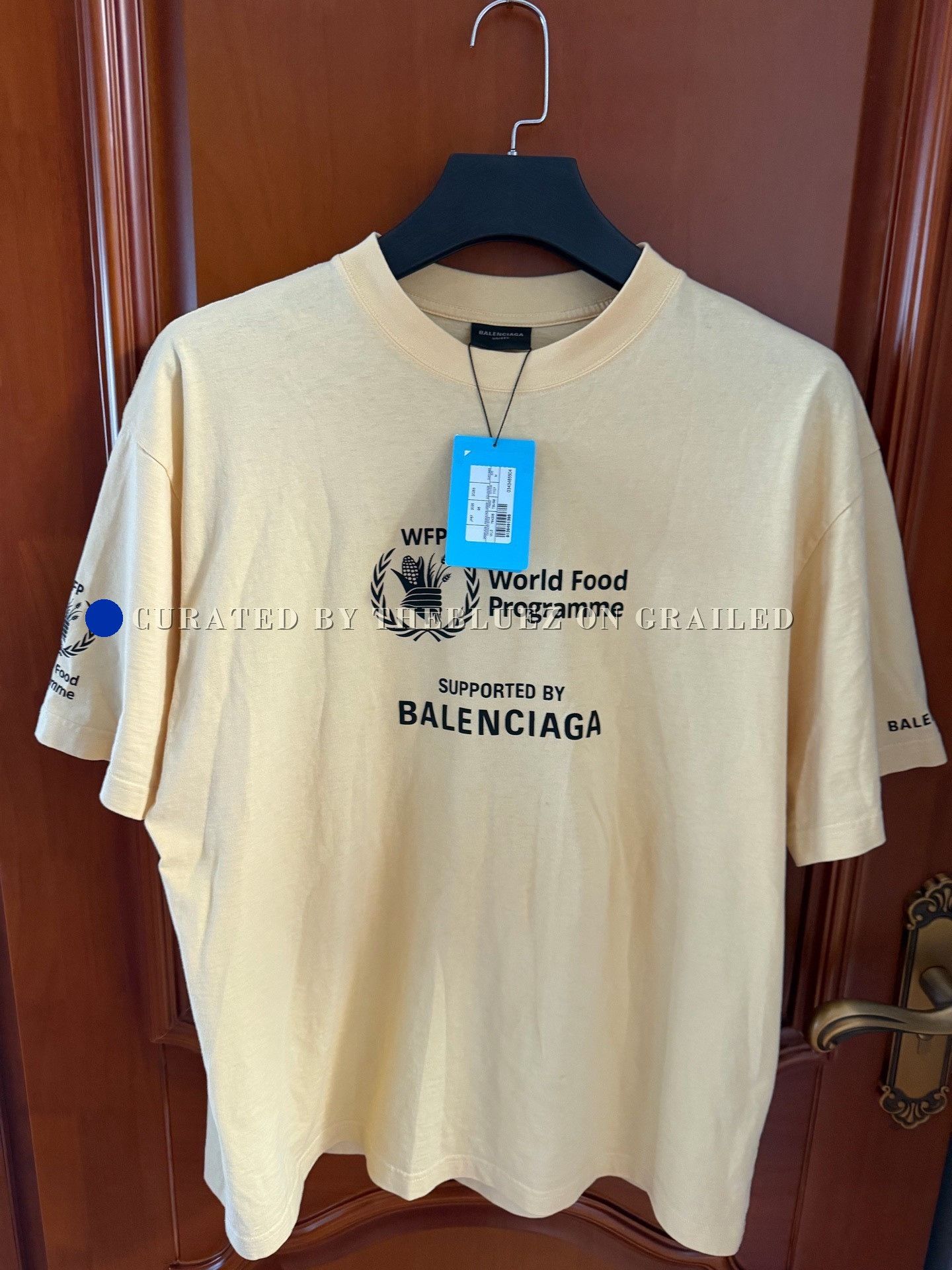 Balenciaga Balenciaga WFP Collaboration Short-Sleeve T-Shirt Size US M / EU 48-50 / 2 - 1 Thumbnail