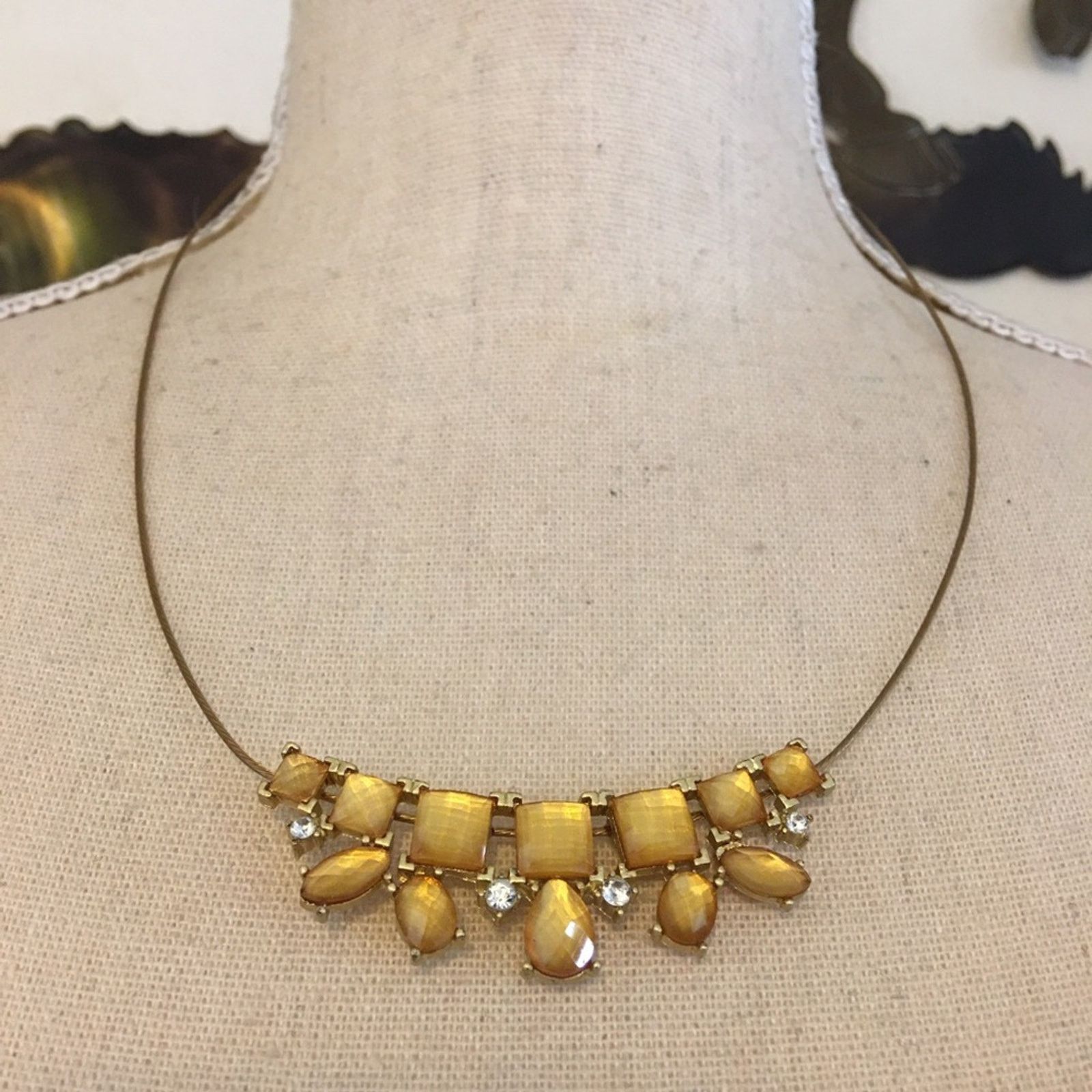 Vintage Vintage SAQ gold tone jeweled choker necklace Size ONE SIZE - 1 Thumbnail