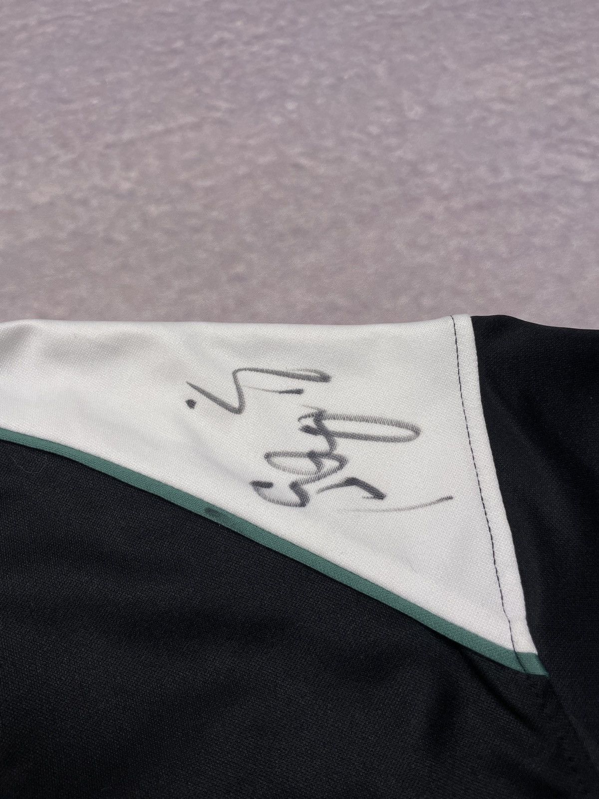 Reebok 2001 Borussia Mönchengladbach Reebok Autograph Soccer Jersey Size US XL / EU 56 / 4 - 9 Thumbnail