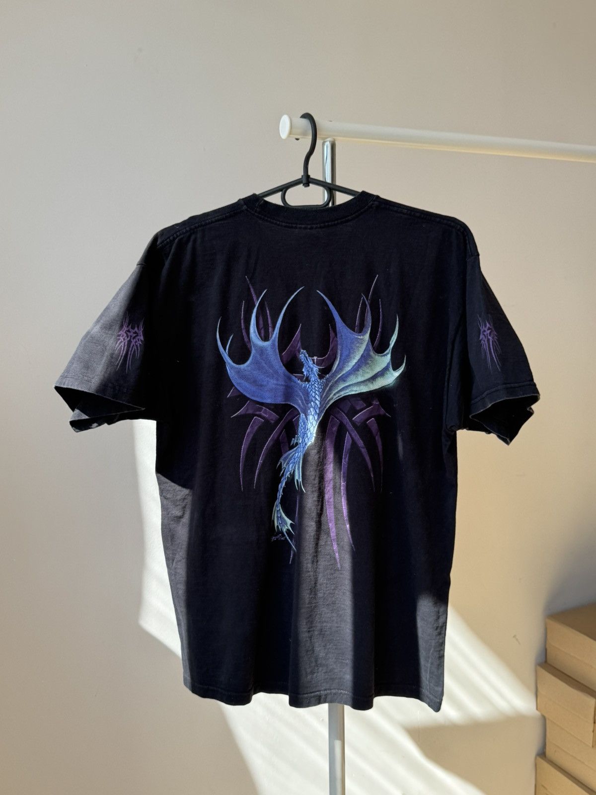 Vintage Vintage Y2K Tribal Dragon T-shirt Size US L / EU 52-54 / 3 - 1 Thumbnail