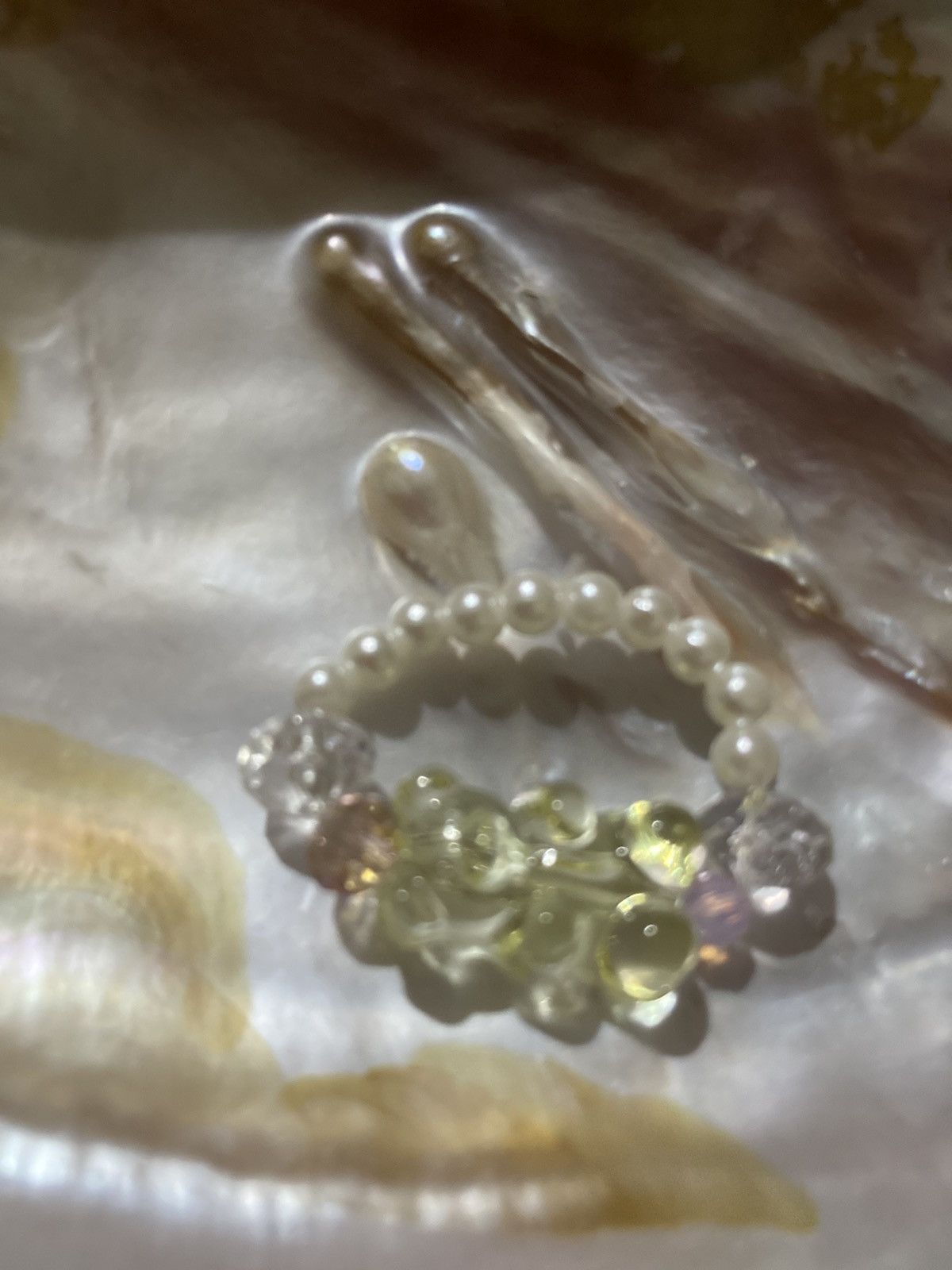 Other Yellow gummy bear and faux pearl beaded ring Size ONE SIZE - 1 Thumbnail