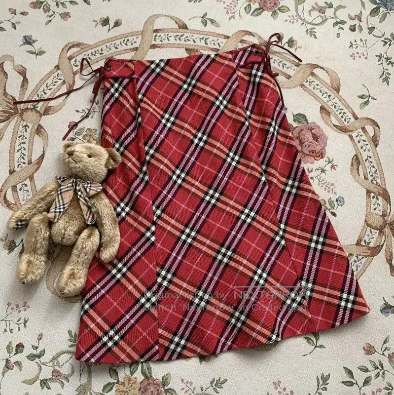 Burberry Burberry Red Cotton Midi Skirt for Women. Size 23" - 3 Thumbnail