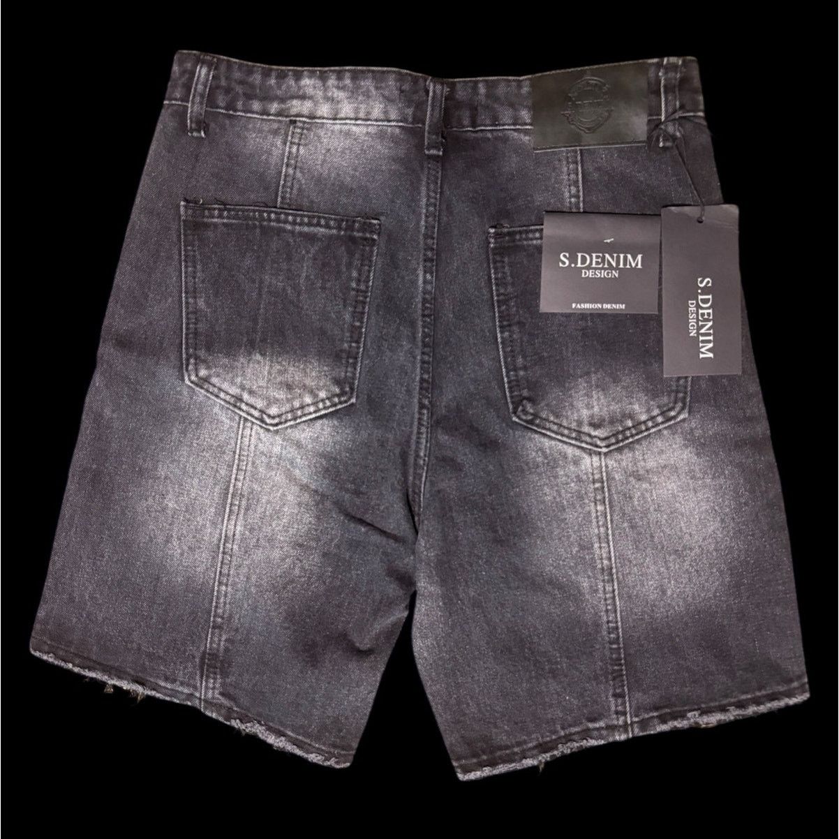 Denim & Co. S. Denim Classic Black Native American Patch Jeans Shorts Size US 32 / EU 48 - 2 Thumbnail