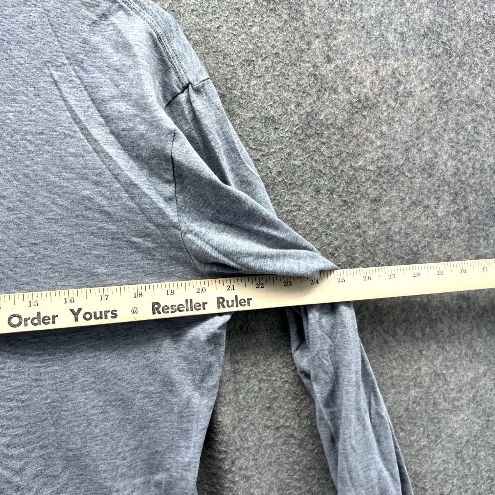 TravisMathew VINTAGE Travis Mathew Shirt Mens Medium Heather Gray Long Sleeve Crewneck Fleece Tee Size US M / EU 48-50 / 2 - 3 Thumbnail