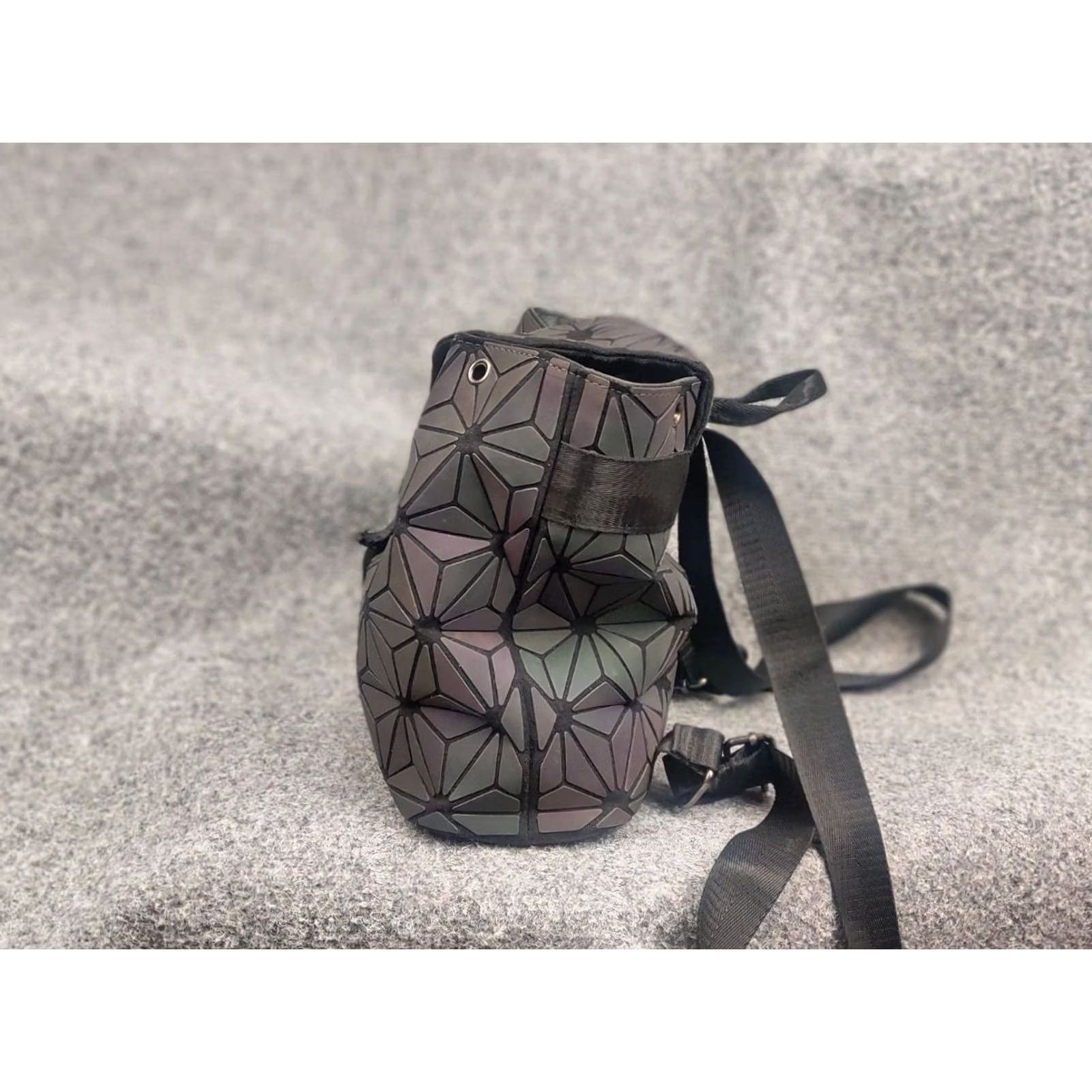 Issey Miyake Issey Miyake Bao Bao Japan Design Geometric Prism Holographic Backpack Flap PVC Size ONE SIZE - 4 Thumbnail
