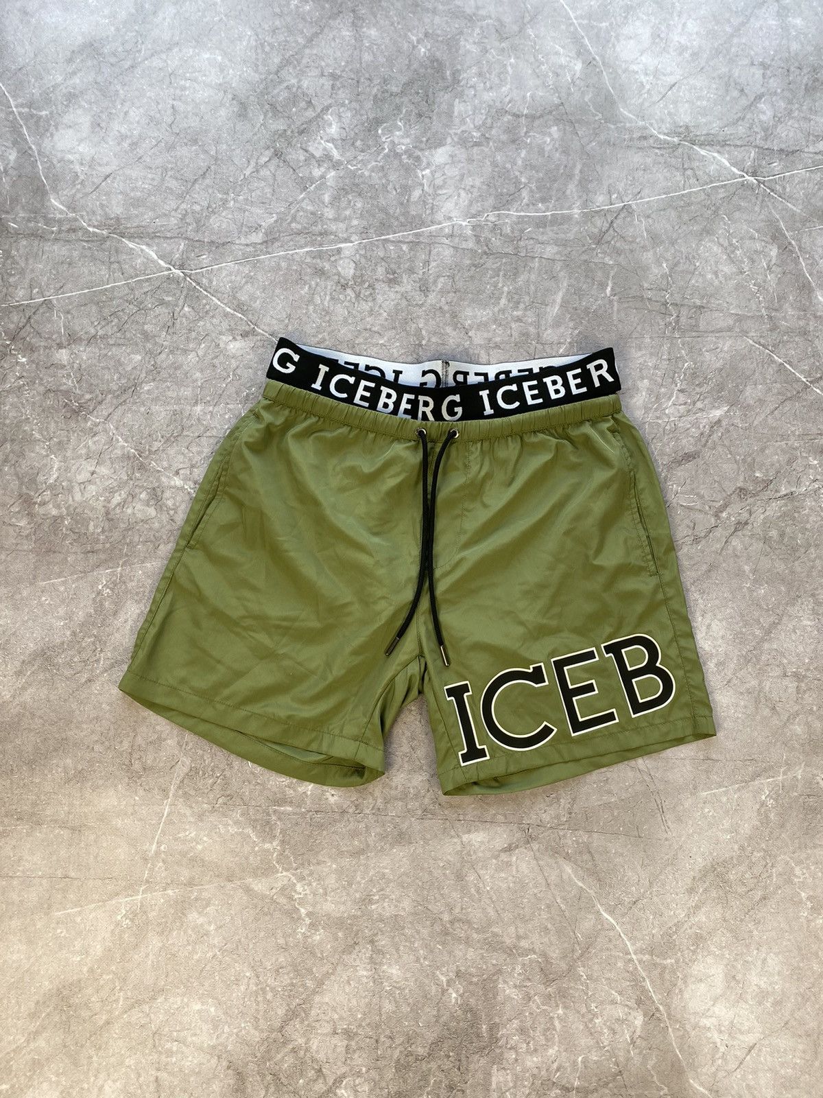 Iceberg × Vintage Rare Iceberg Beach Wear Big Logo Olive Shorts Size US 32 / EU 48 - 1 Thumbnail