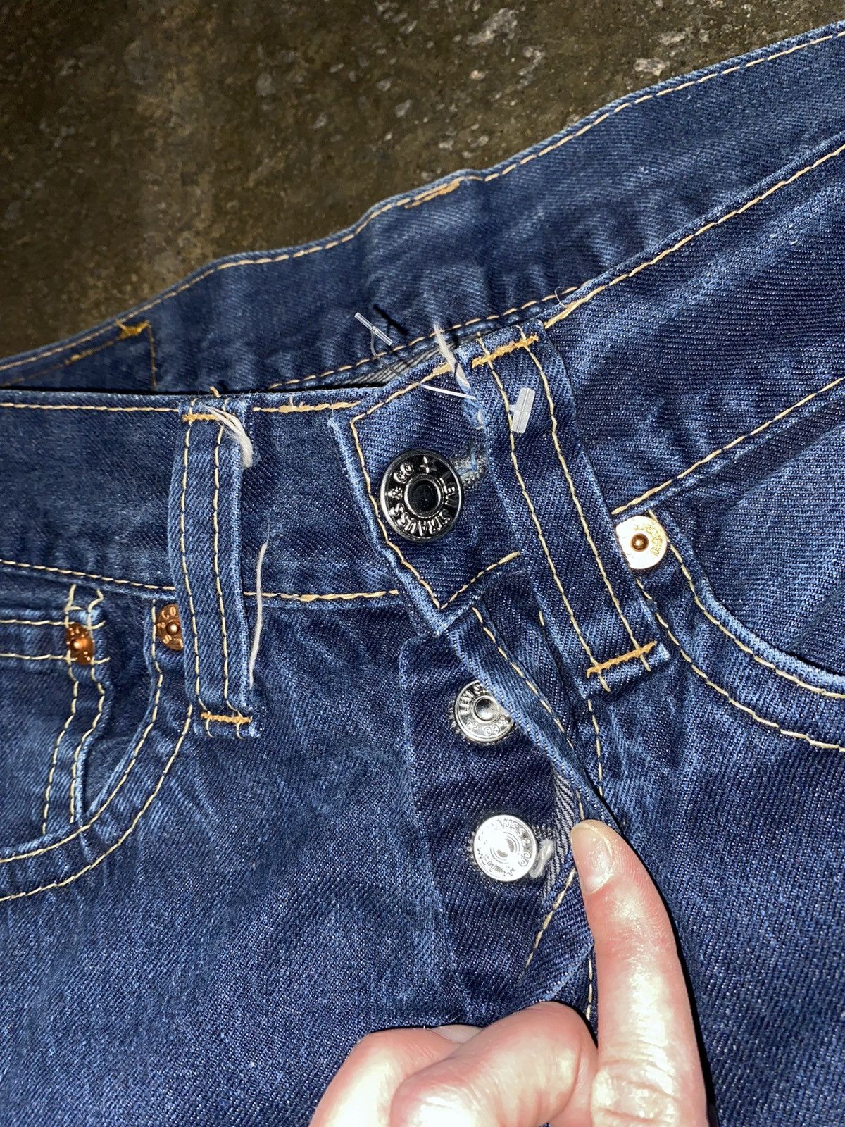 Levi's × Vintage BOOTCUT VINTAGE 907 501 505 LEVI’S FLARED DENIM JEANS Size US 31 - 3 Thumbnail