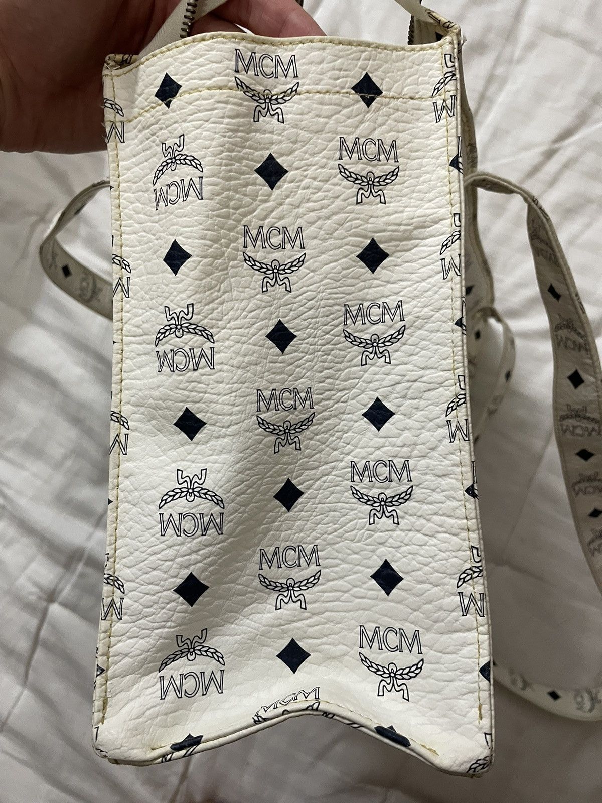 Vintage Vintage Monogram MCM Rare Big Leather Bag Size ONE SIZE - 7 Thumbnail