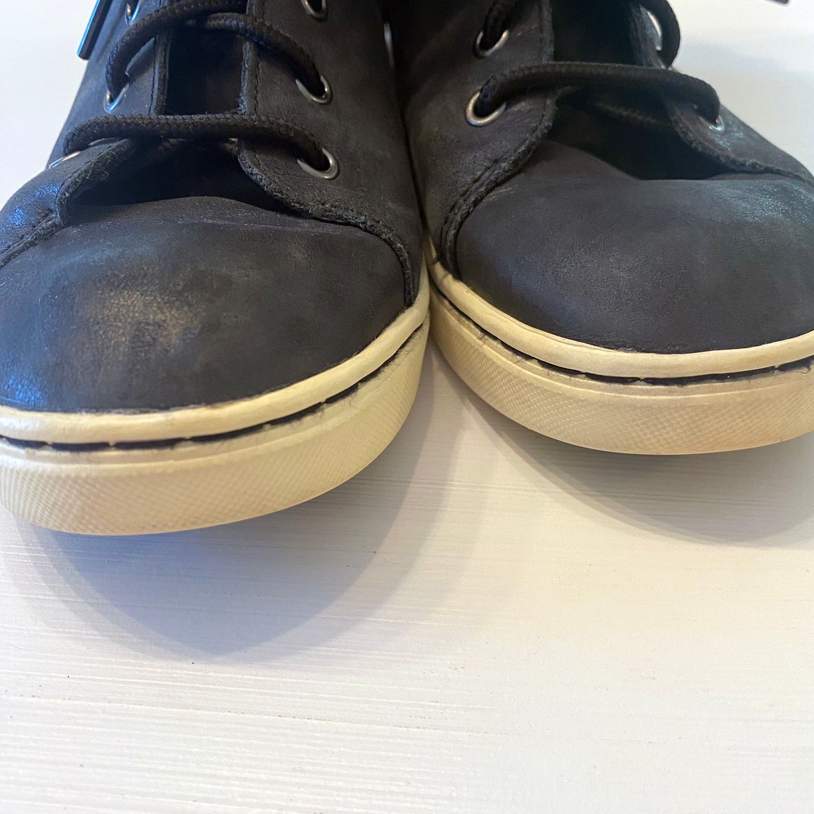 Ugg Ugg Croft Luxe Quilt Black Leather Ankle Boots Size 6 Size US 6 / IT 36 - 6 Thumbnail