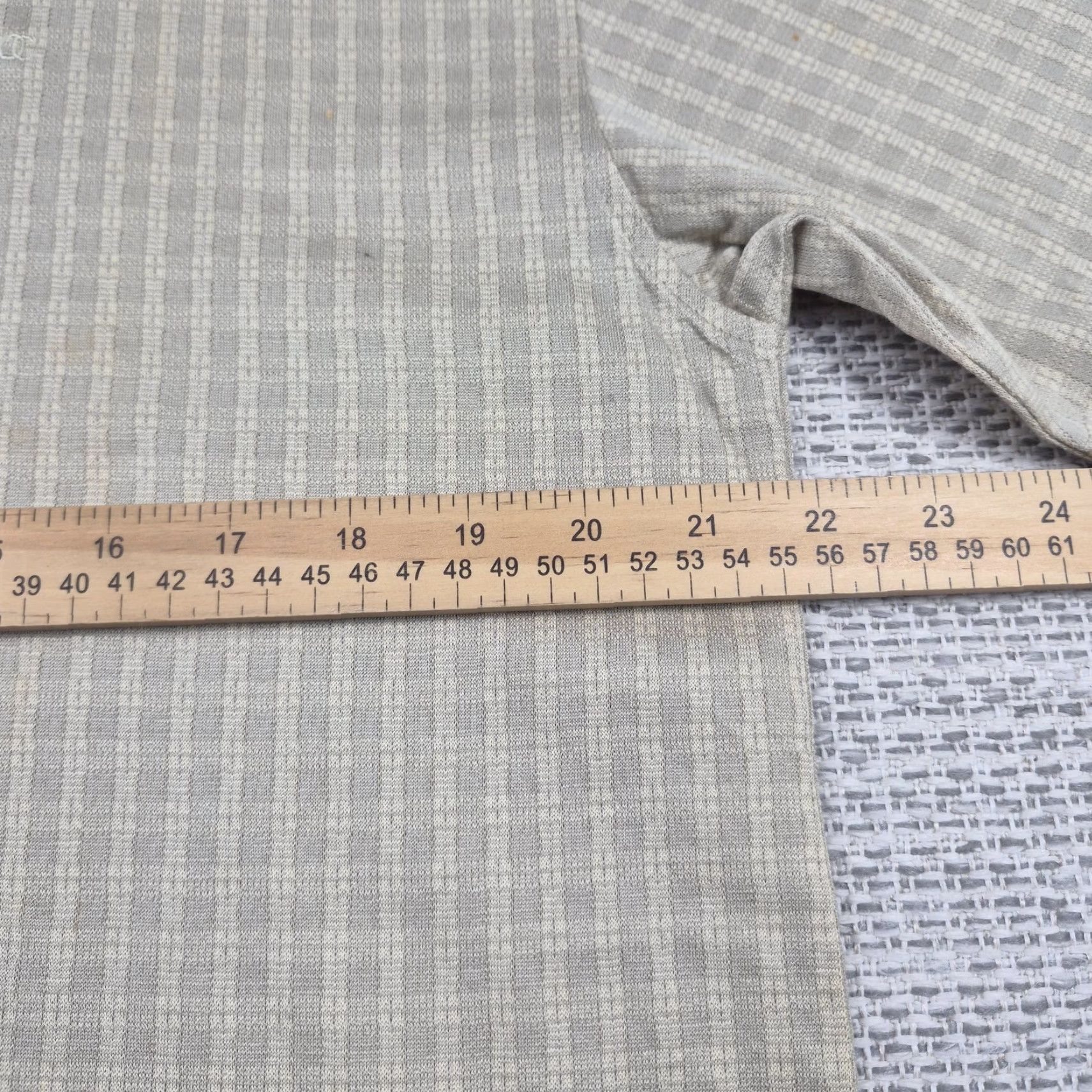 Oleg Cassini Oleg Cassini Golf Polo Shirt Mens Large Beige Check Knit 100% Mercerized Cotton Polo Shirt Mens Large Beige Check Knit 100% Mercerized Cotton Size US L / EU 52-54 / 3 - 7 Thumbnail